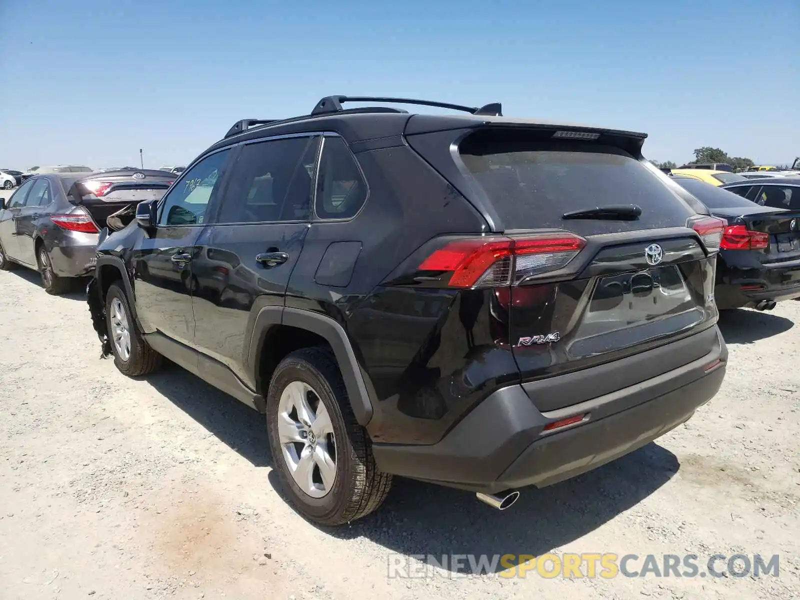 3 Photograph of a damaged car 2T3W1RFV8LW102483 TOYOTA RAV4 2020