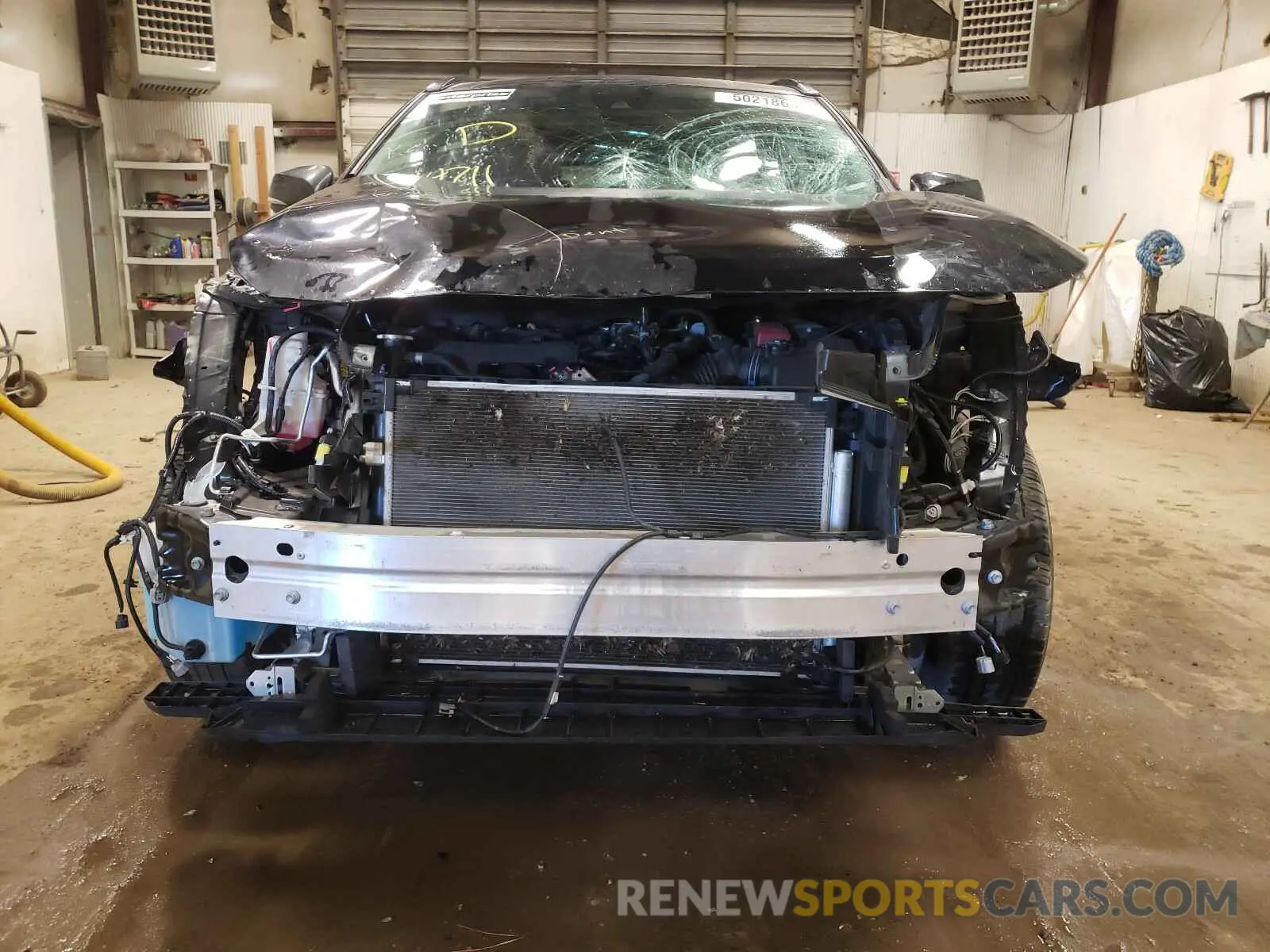 9 Photograph of a damaged car 2T3W1RFV9LC044711 TOYOTA RAV4 2020