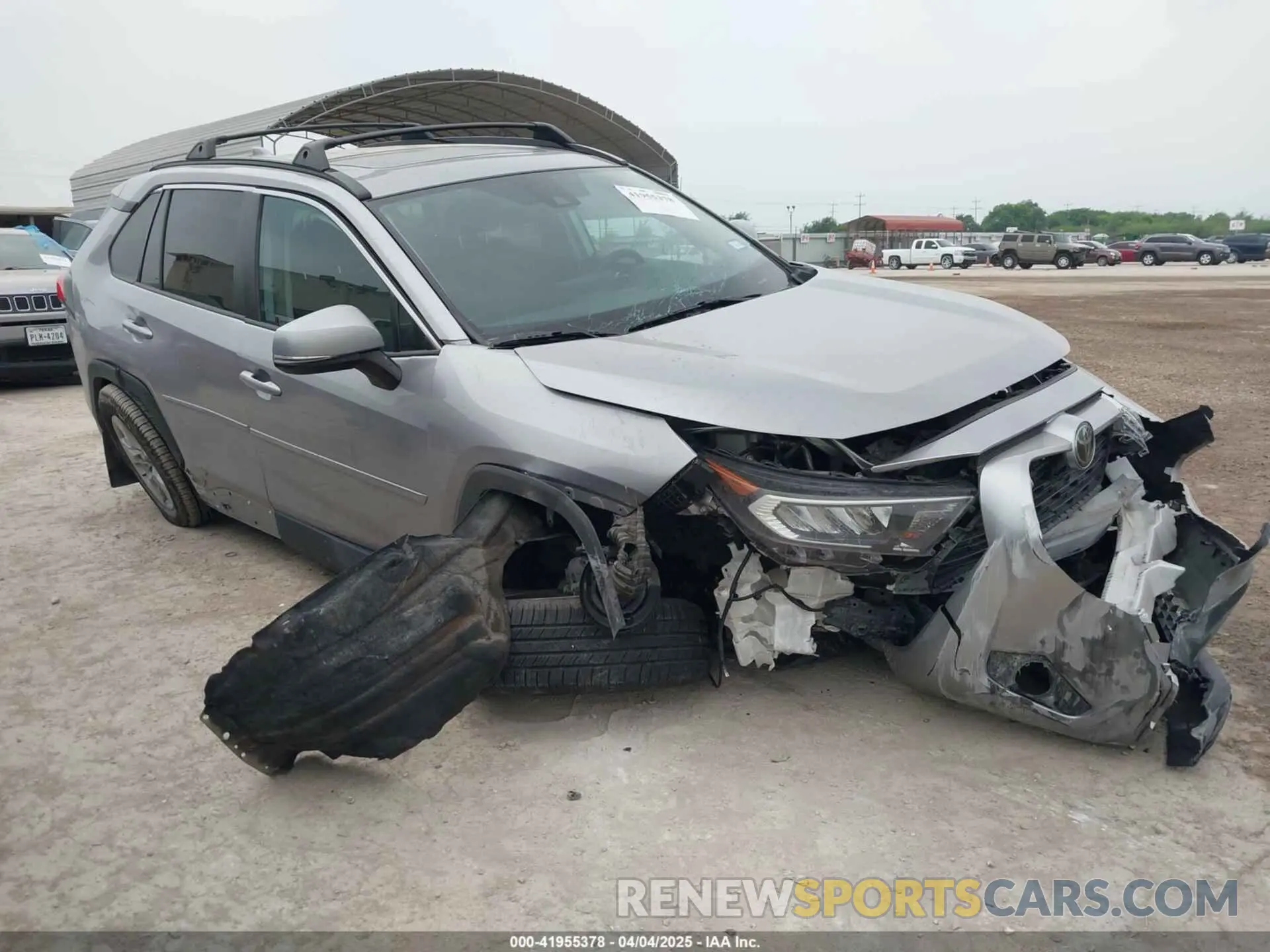 1 Photograph of a damaged car 2T3W1RFV9LC044725 TOYOTA RAV4 2020