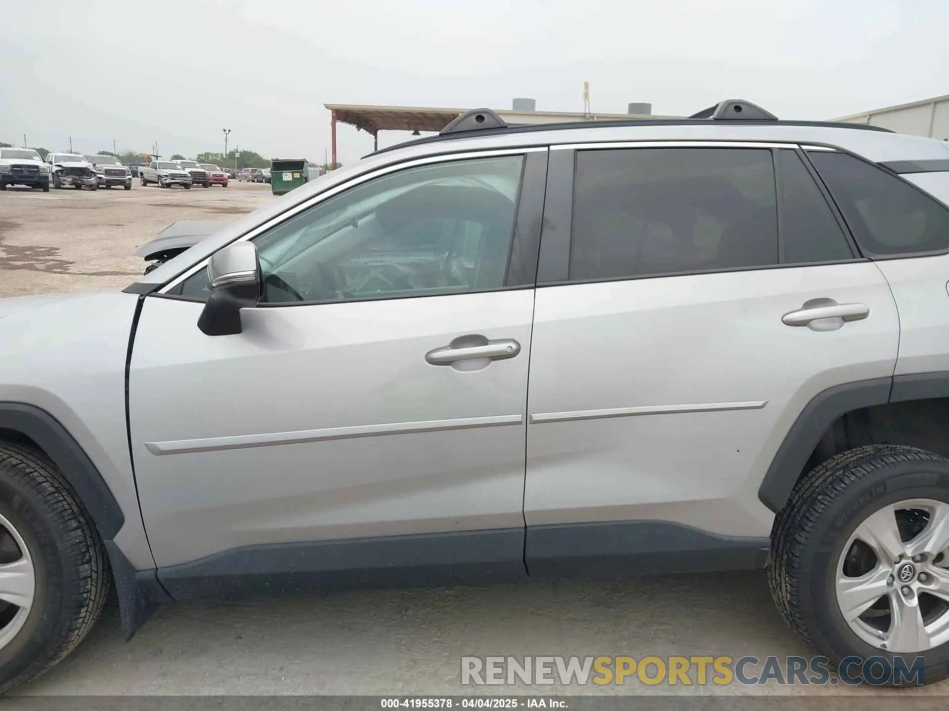 13 Photograph of a damaged car 2T3W1RFV9LC044725 TOYOTA RAV4 2020