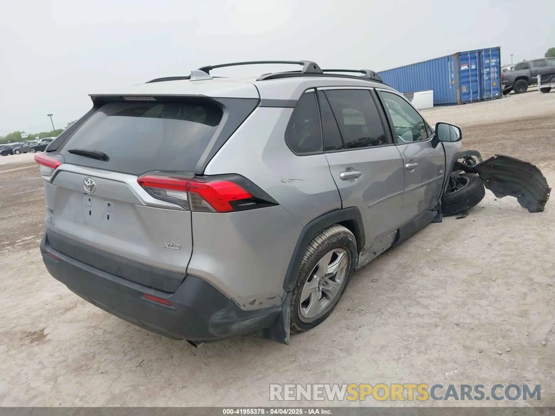 4 Photograph of a damaged car 2T3W1RFV9LC044725 TOYOTA RAV4 2020