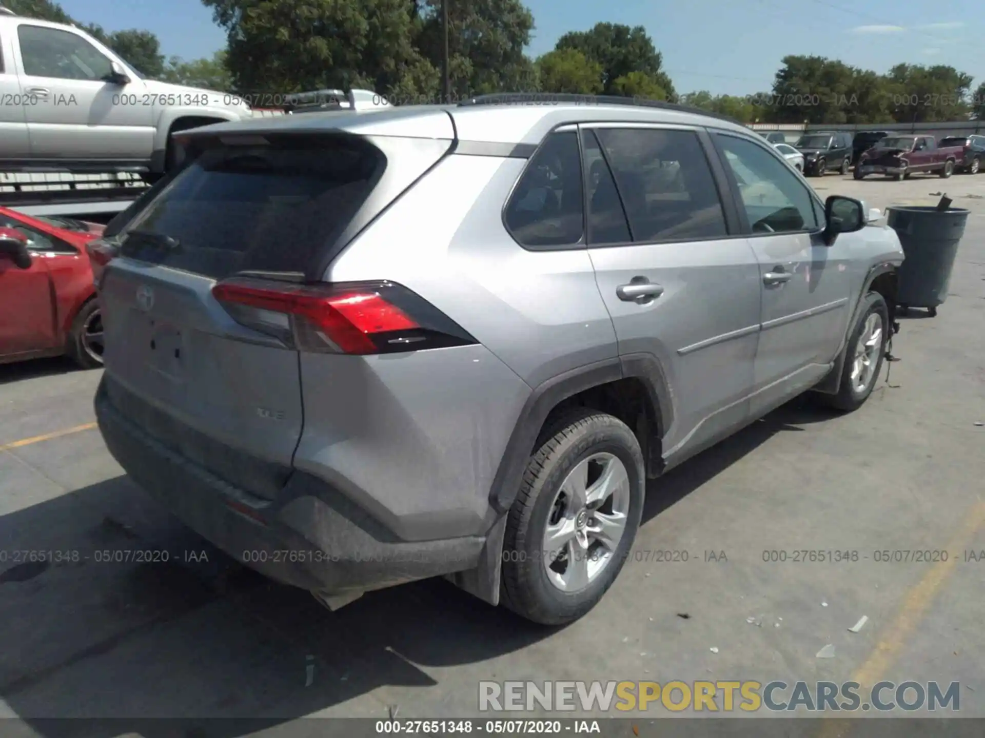 4 Photograph of a damaged car 2T3W1RFV9LC048256 TOYOTA RAV4 2020