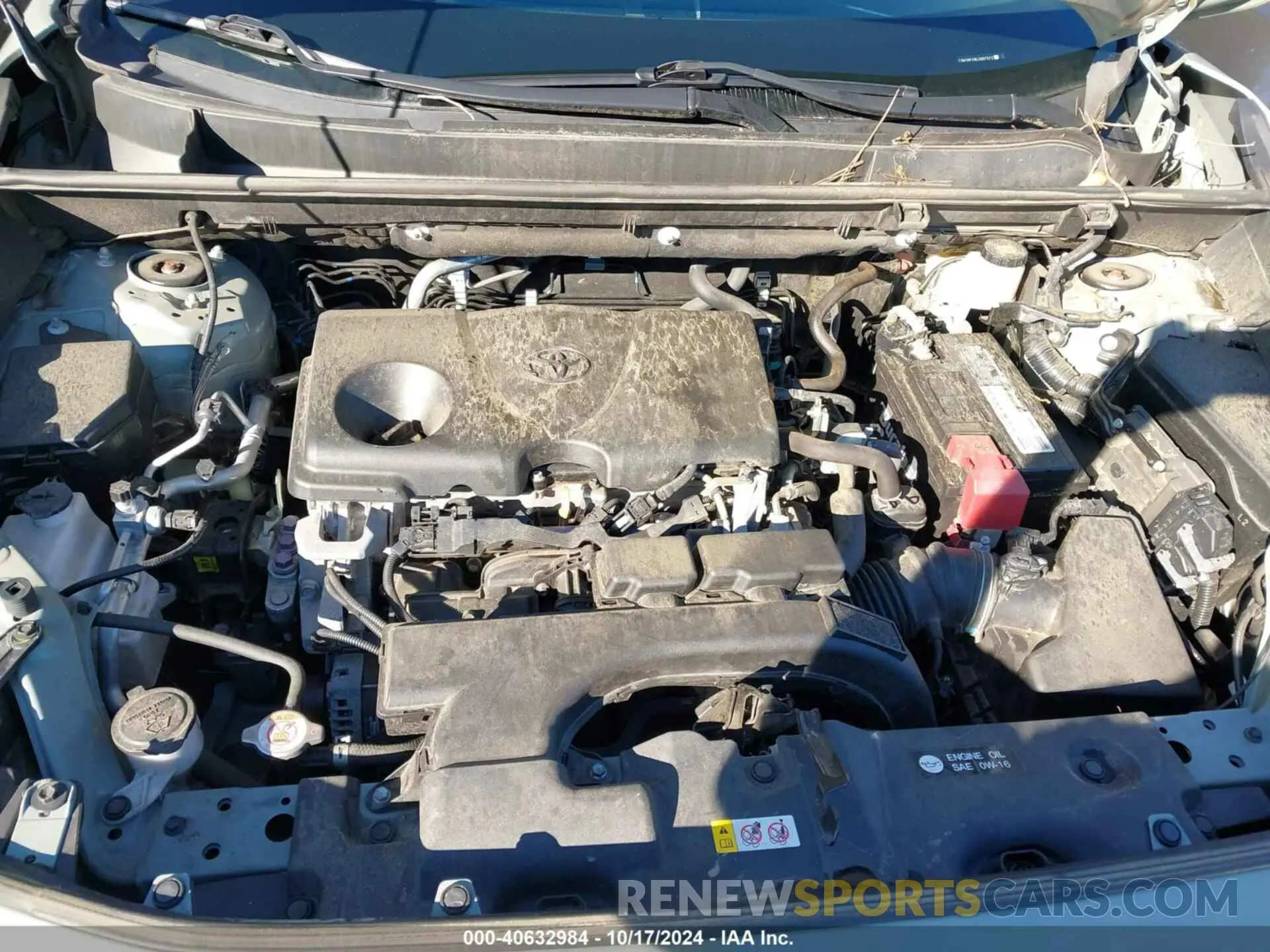 10 Photograph of a damaged car 2T3W1RFV9LC057572 TOYOTA RAV4 2020