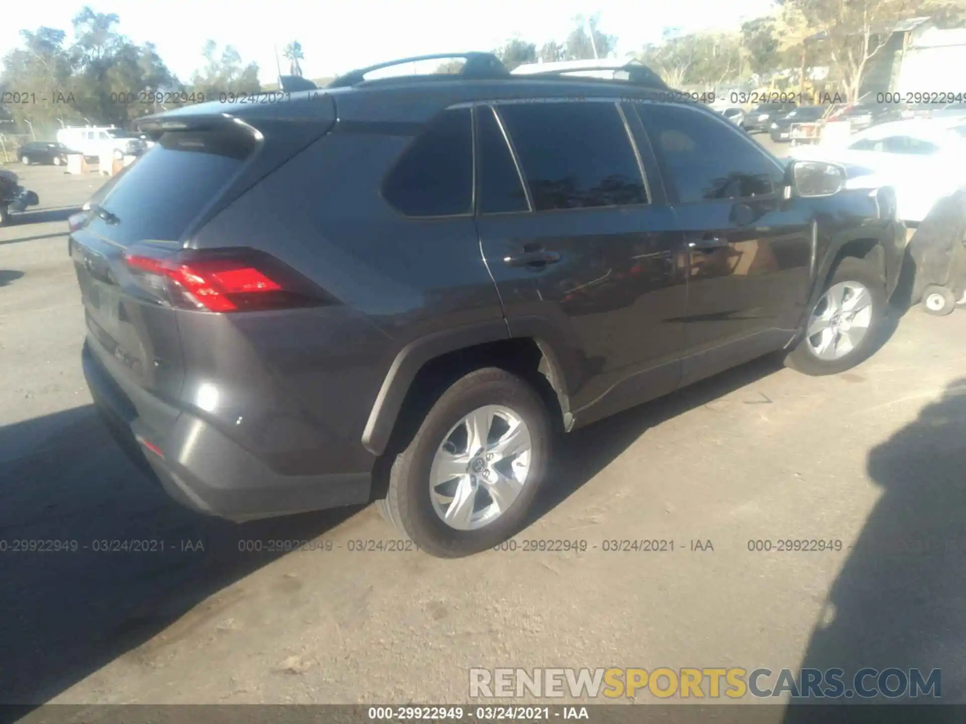 4 Photograph of a damaged car 2T3W1RFV9LC064005 TOYOTA RAV4 2020