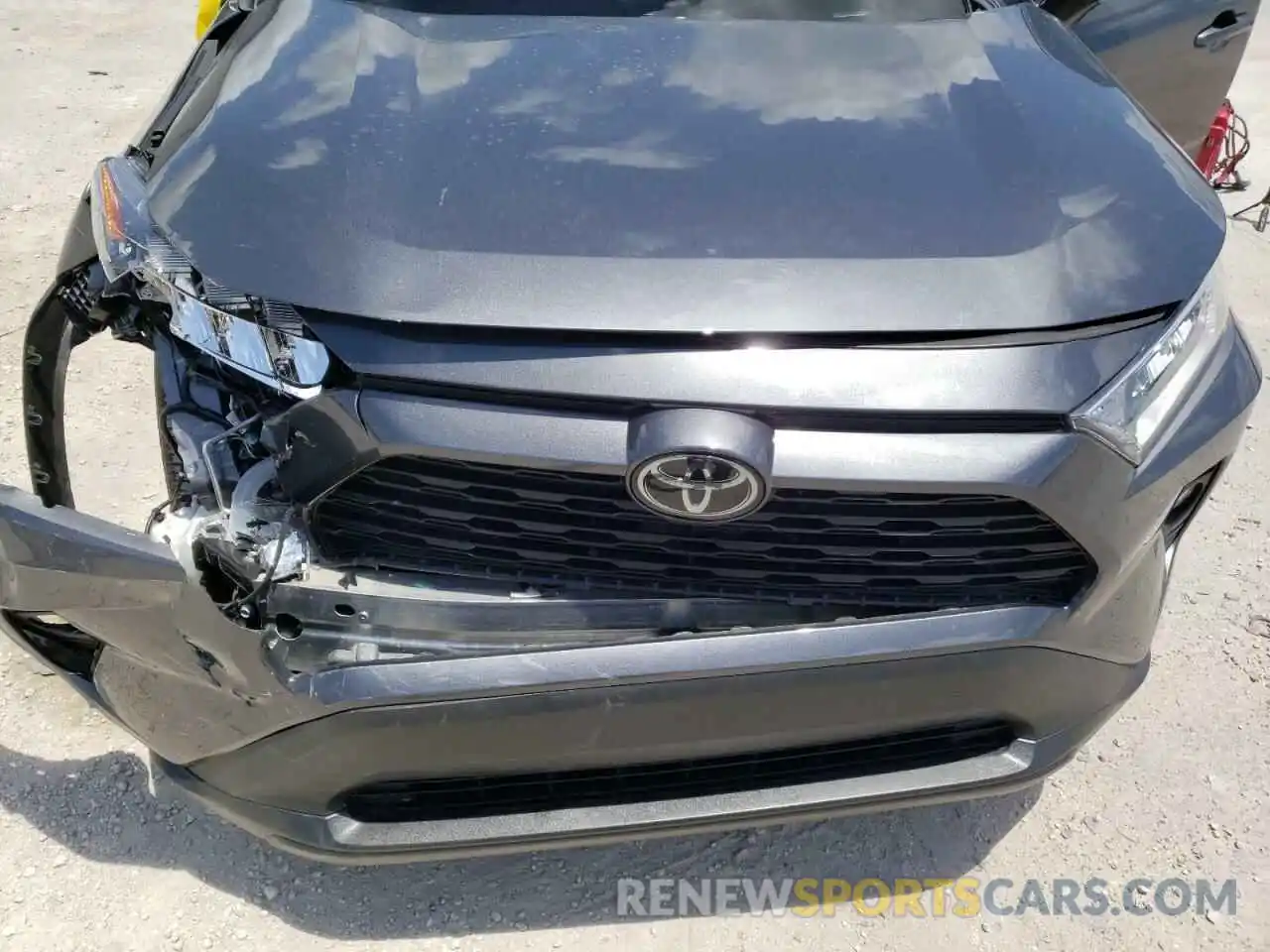 7 Photograph of a damaged car 2T3W1RFV9LC067258 TOYOTA RAV4 2020