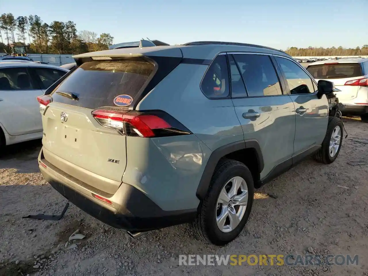 4 Photograph of a damaged car 2T3W1RFV9LC079569 TOYOTA RAV4 2020