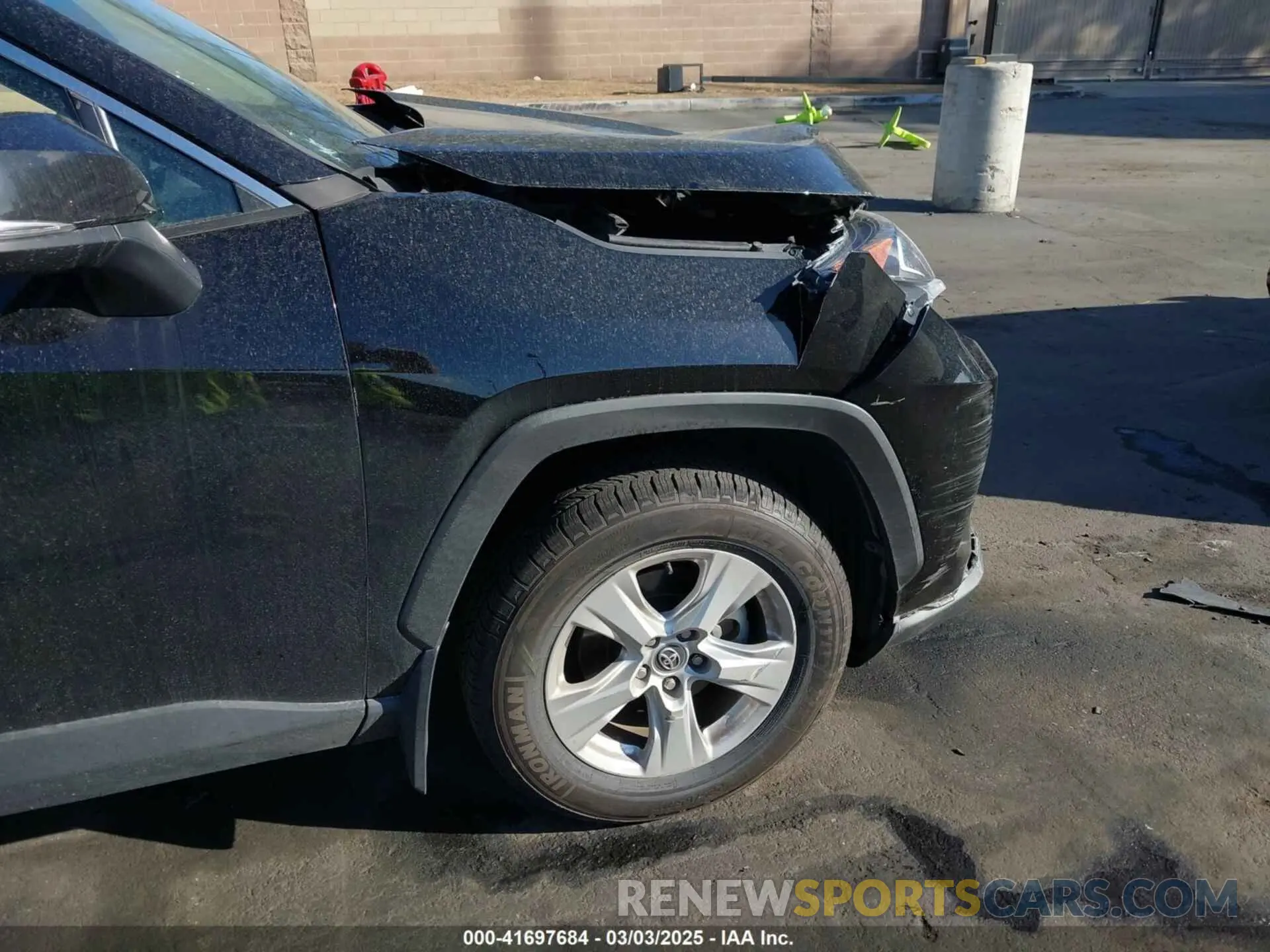 12 Photograph of a damaged car 2T3W1RFV9LW076105 TOYOTA RAV4 2020
