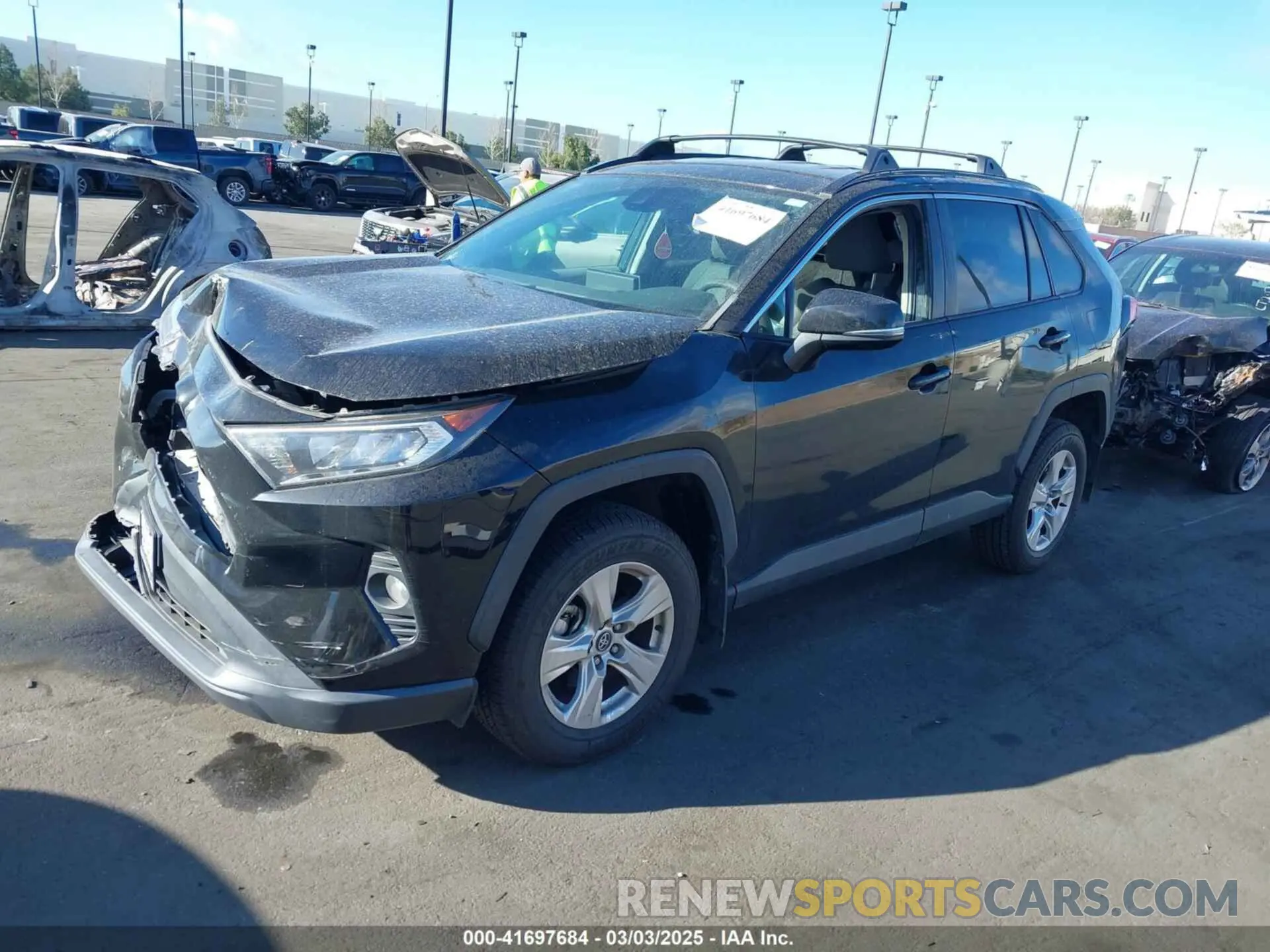 2 Photograph of a damaged car 2T3W1RFV9LW076105 TOYOTA RAV4 2020
