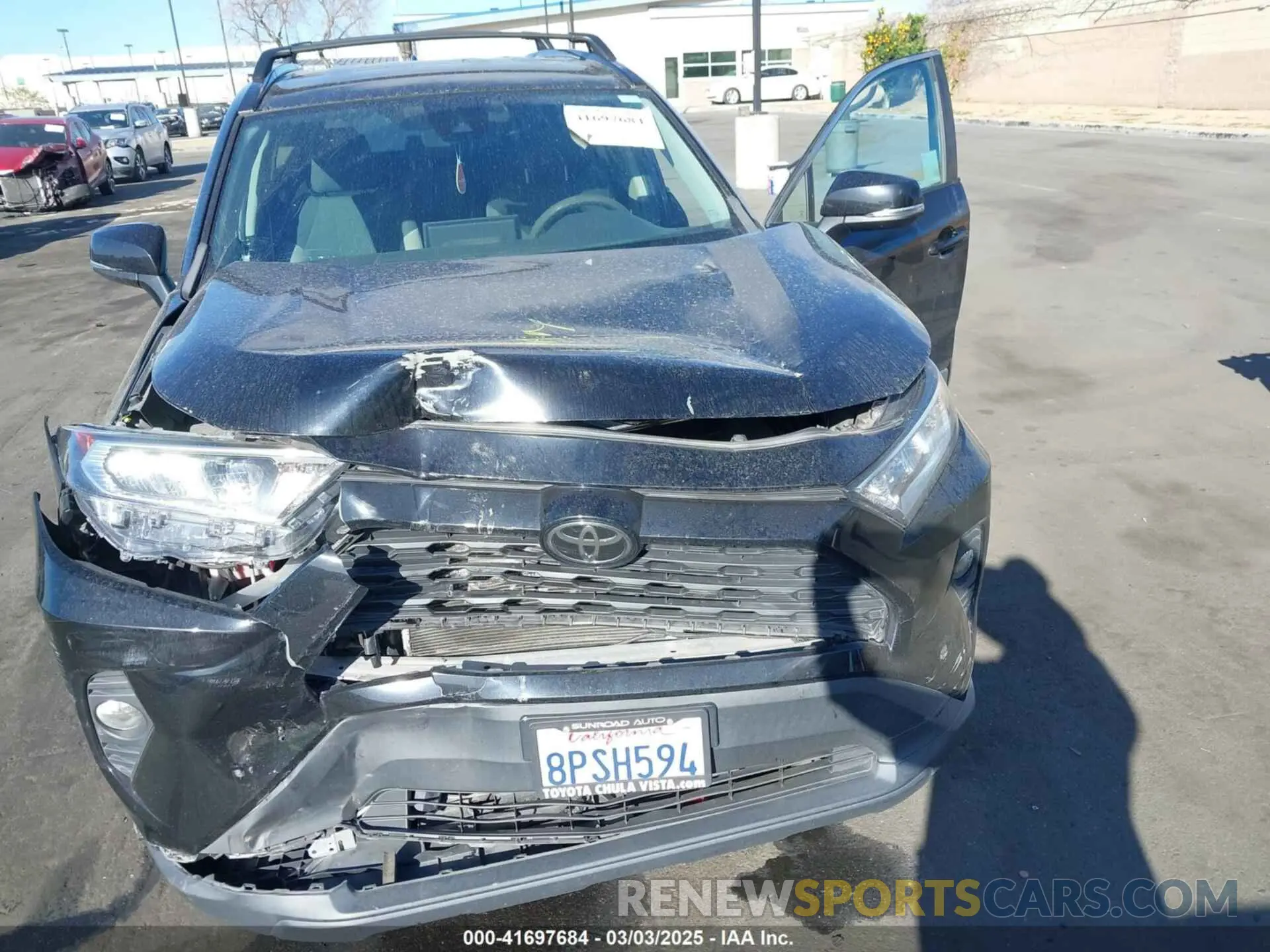 6 Photograph of a damaged car 2T3W1RFV9LW076105 TOYOTA RAV4 2020