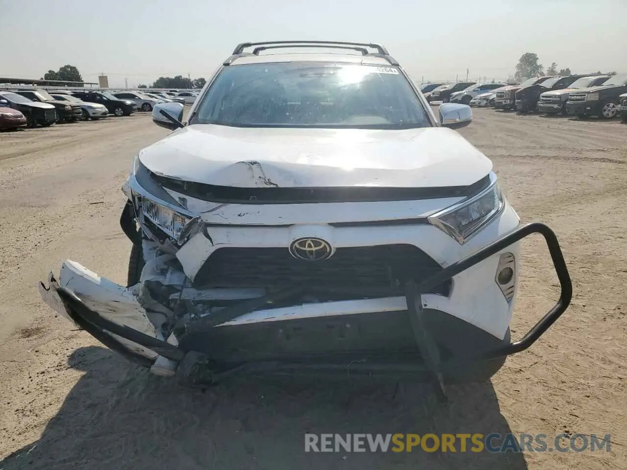 5 Photograph of a damaged car 2T3W1RFV9LW081109 TOYOTA RAV4 2020