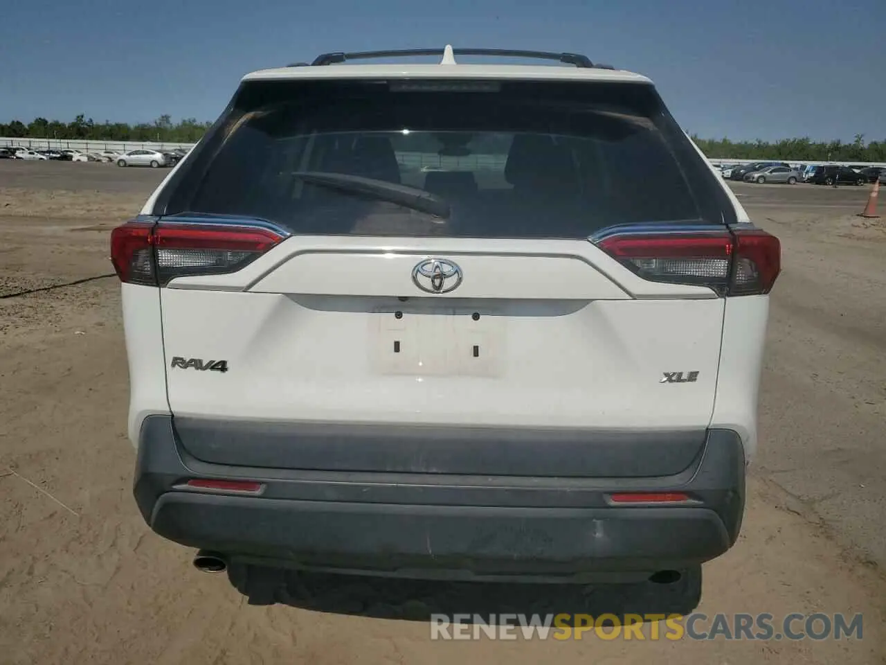 6 Photograph of a damaged car 2T3W1RFV9LW081109 TOYOTA RAV4 2020