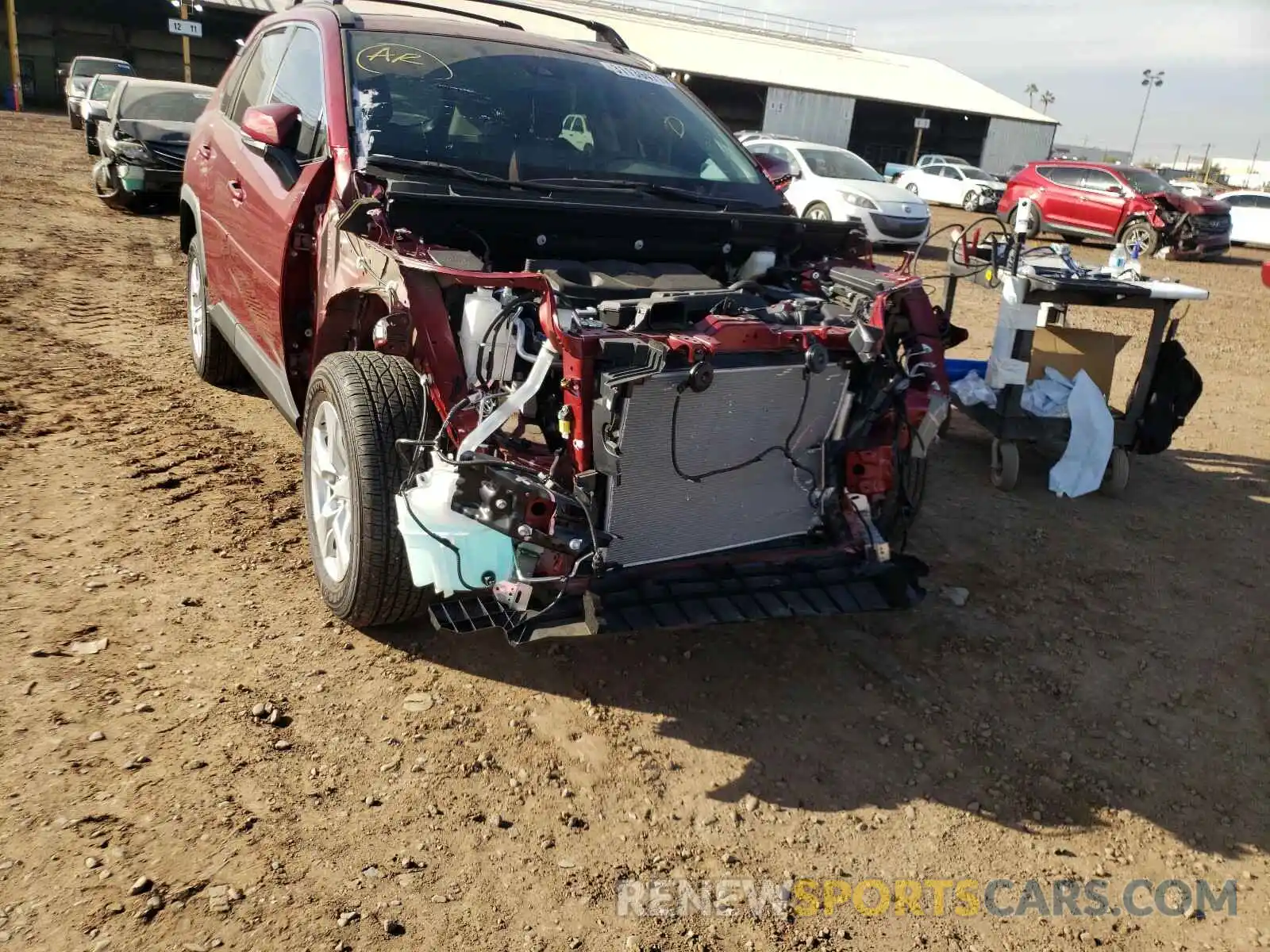 9 Photograph of a damaged car 2T3W1RFV9LW090005 TOYOTA RAV4 2020