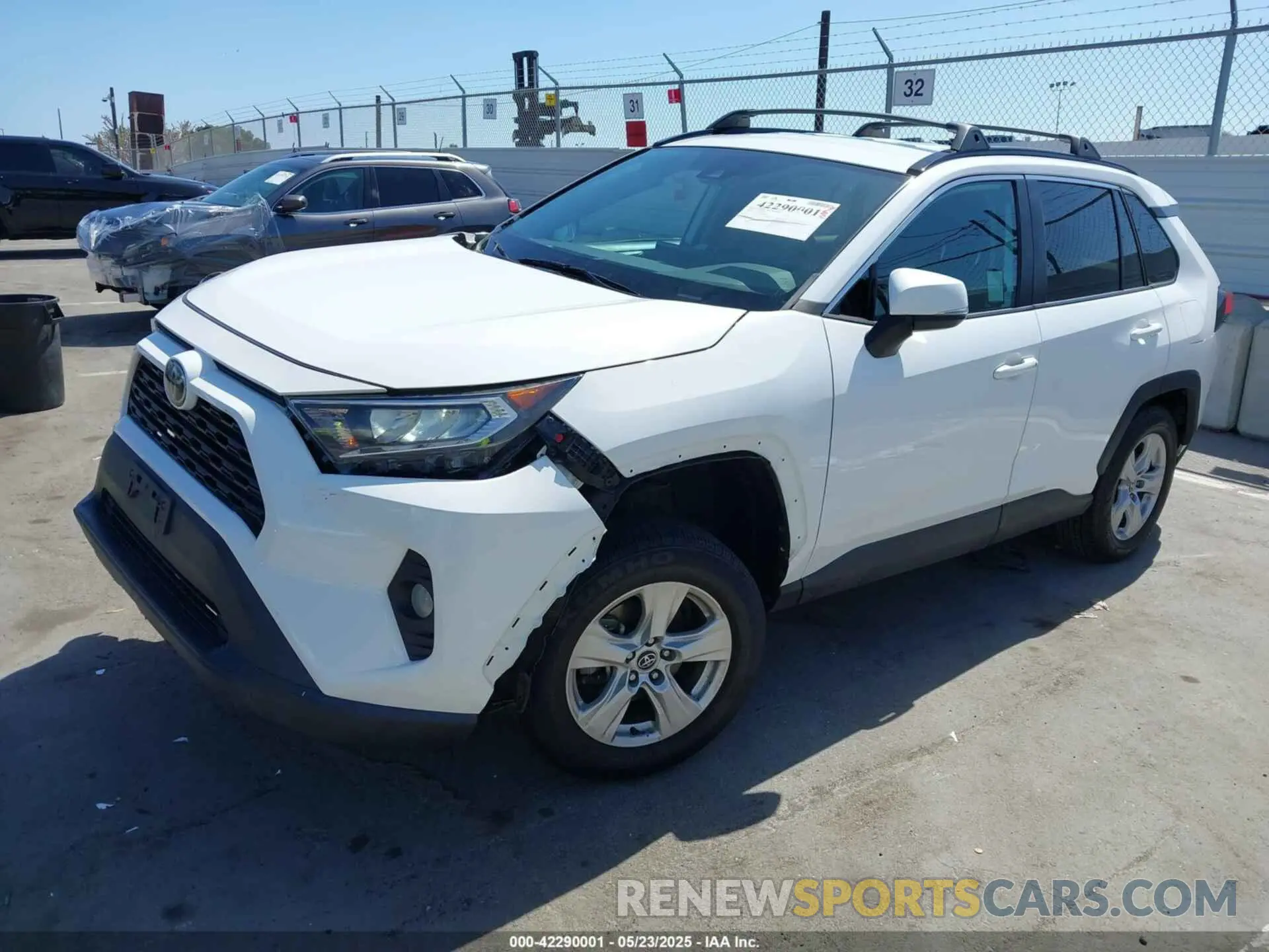 2 Photograph of a damaged car 2T3W1RFVXLC040120 TOYOTA RAV4 2020