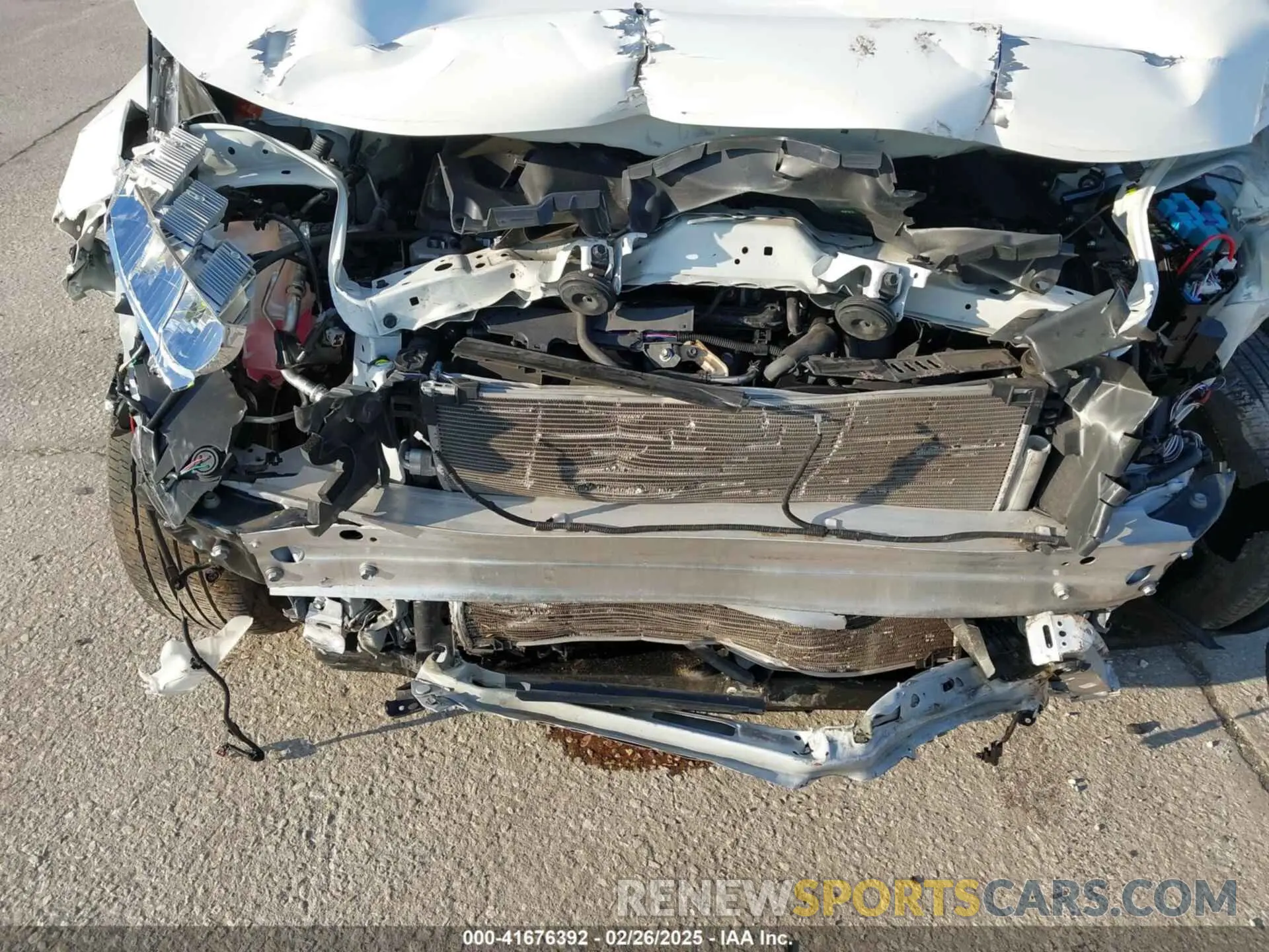 6 Photograph of a damaged car 2T3W1RFVXLC050470 TOYOTA RAV4 2020