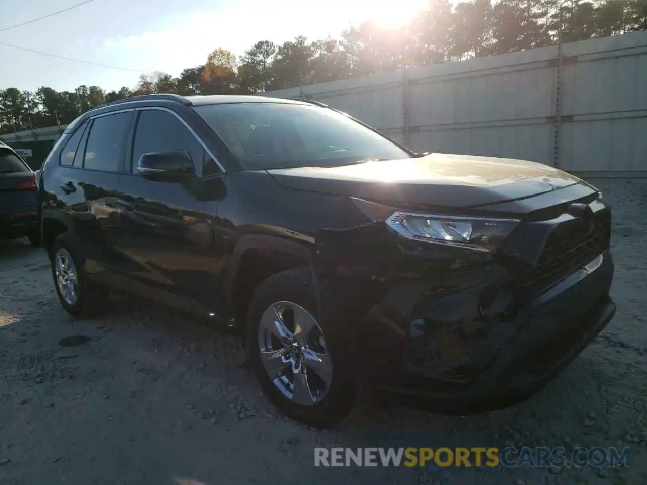 1 Photograph of a damaged car 2T3W1RFVXLC051232 TOYOTA RAV4 2020