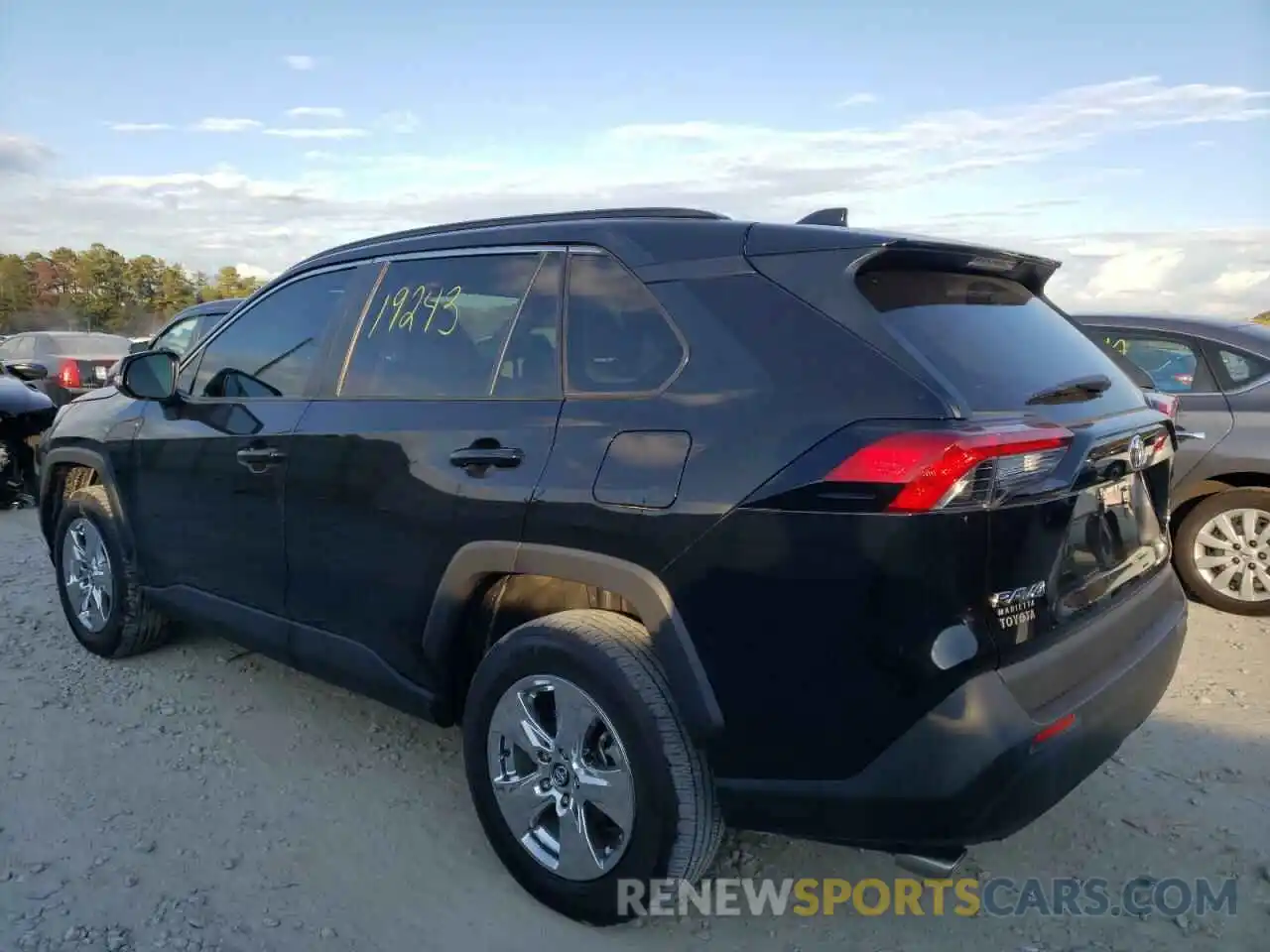 3 Photograph of a damaged car 2T3W1RFVXLC051232 TOYOTA RAV4 2020