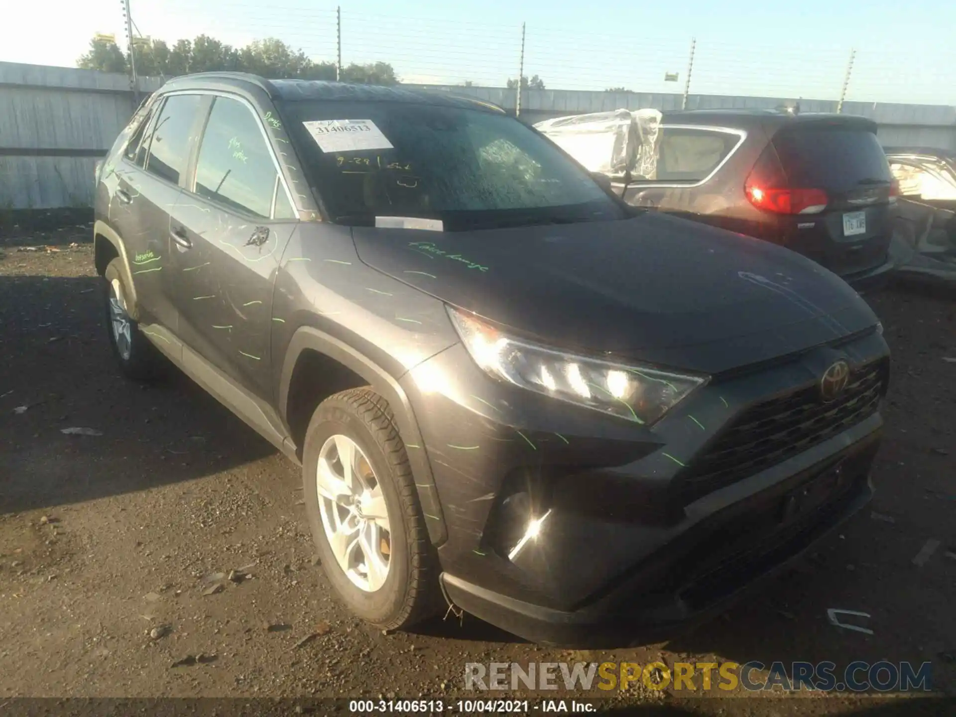 1 Photograph of a damaged car 2T3W1RFVXLC056995 TOYOTA RAV4 2020