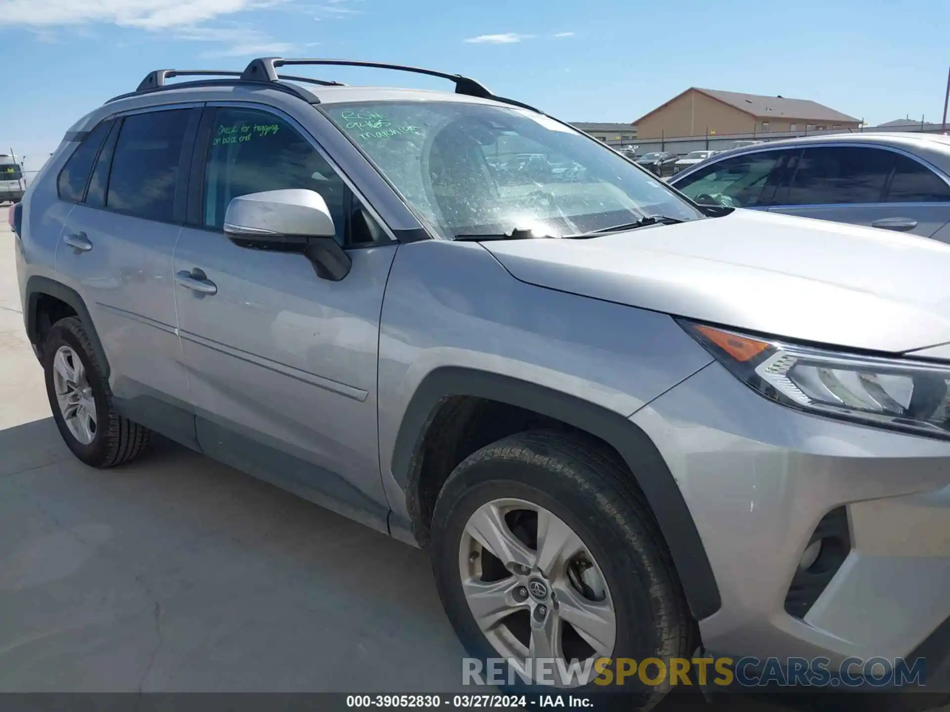 14 Photograph of a damaged car 2T3W1RFVXLC063543 TOYOTA RAV4 2020