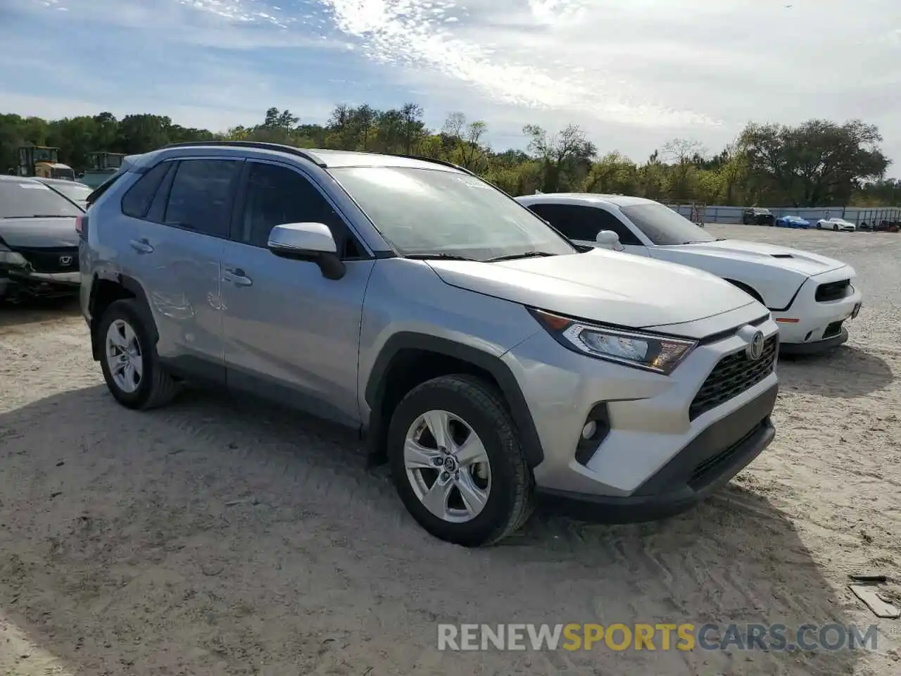 4 Photograph of a damaged car 2T3W1RFVXLC069813 TOYOTA RAV4 2020