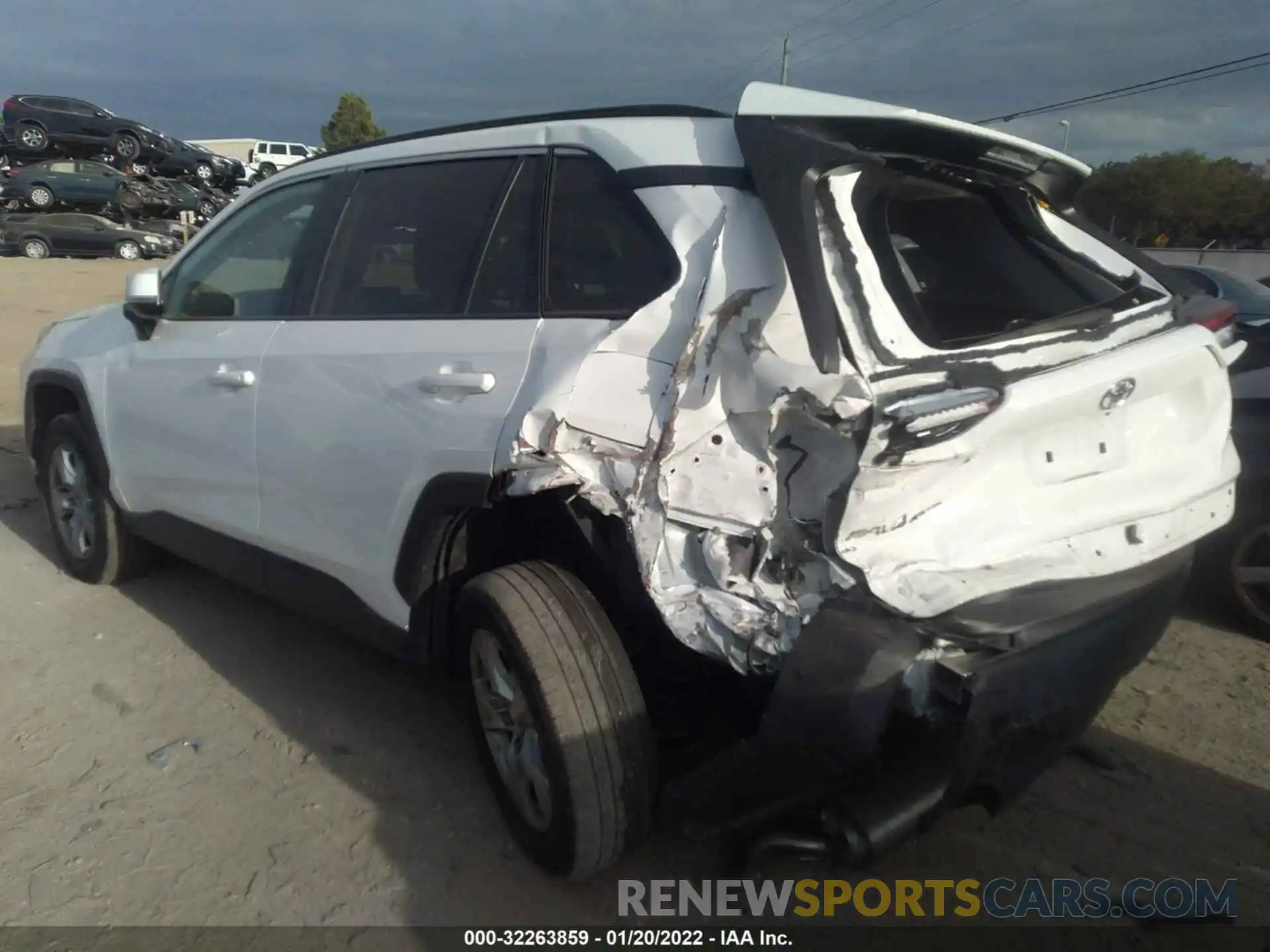 3 Photograph of a damaged car 2T3W1RFVXLW061208 TOYOTA RAV4 2020