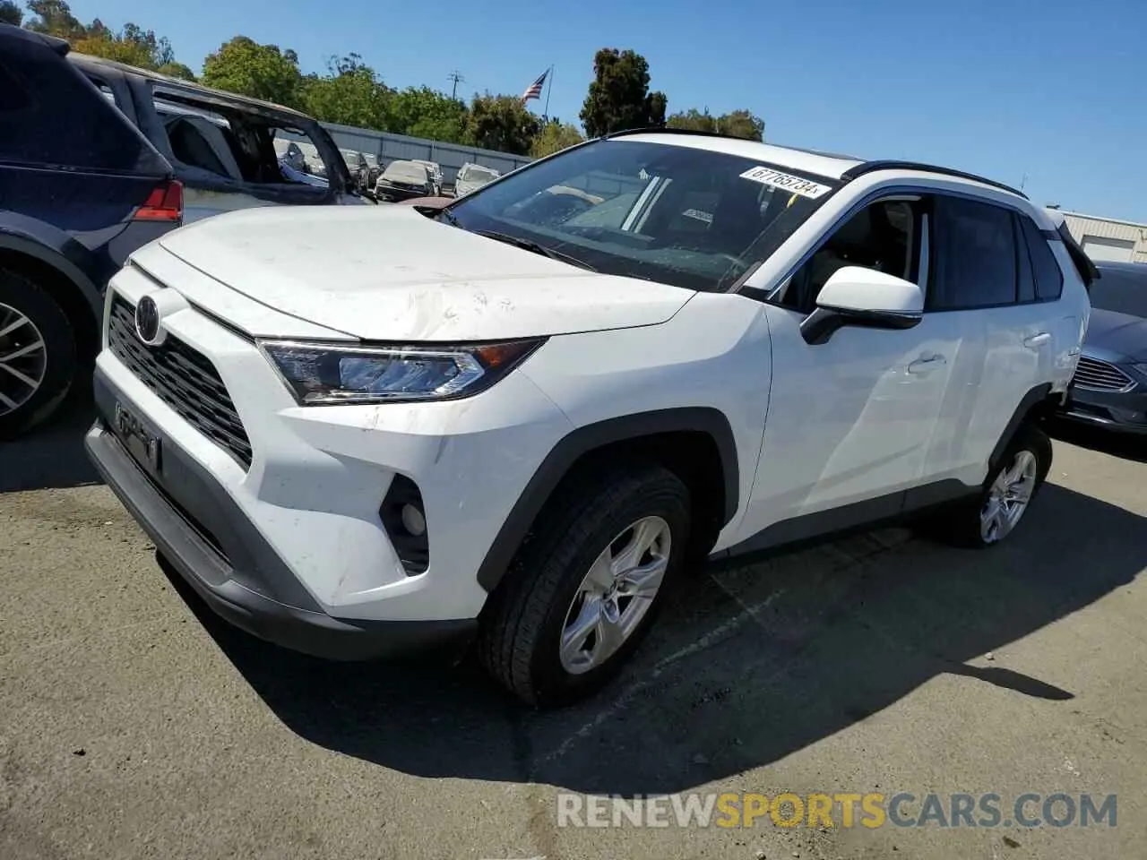 1 Photograph of a damaged car 2T3W1RFVXLW076047 TOYOTA RAV4 2020