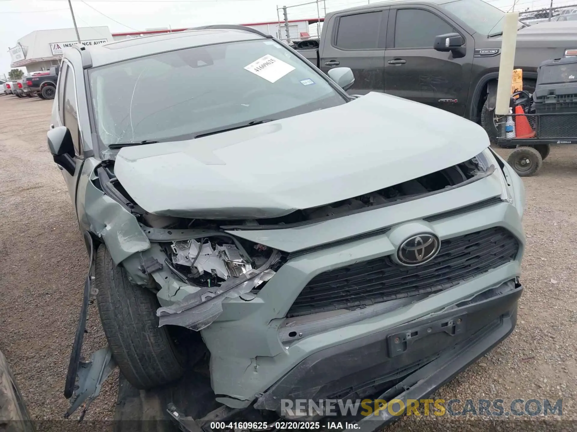 1 Photograph of a damaged car 2T3W1RFVXLW076954 TOYOTA RAV4 2020