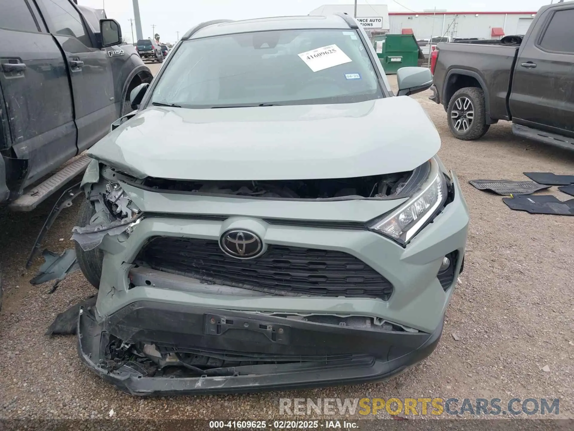 11 Photograph of a damaged car 2T3W1RFVXLW076954 TOYOTA RAV4 2020