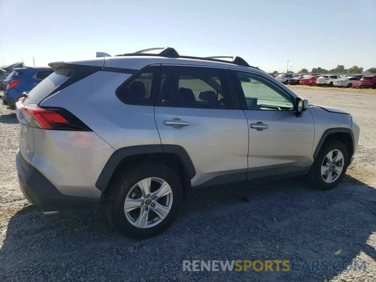 3 Photograph of a damaged car 2T3W1RFVXLW084911 TOYOTA RAV4 2020