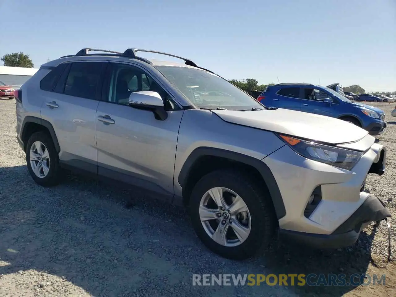 4 Photograph of a damaged car 2T3W1RFVXLW084911 TOYOTA RAV4 2020