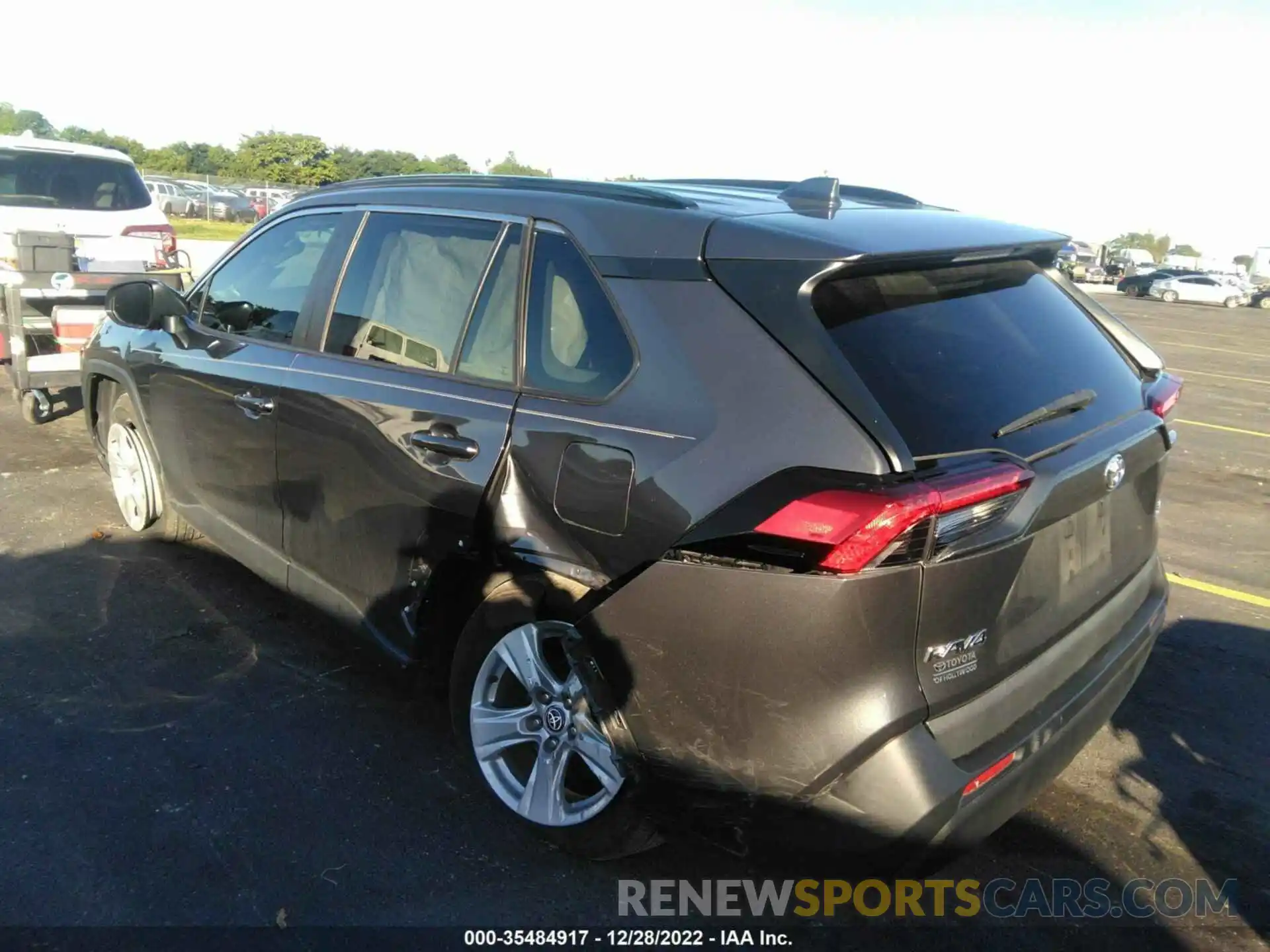 3 Photograph of a damaged car 2T3W1RFVXLW093835 TOYOTA RAV4 2020