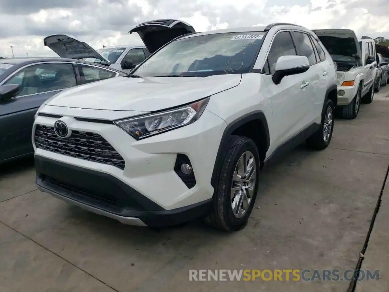 2 Photograph of a damaged car 2T3Y1RFV4LW066851 TOYOTA RAV4 2020