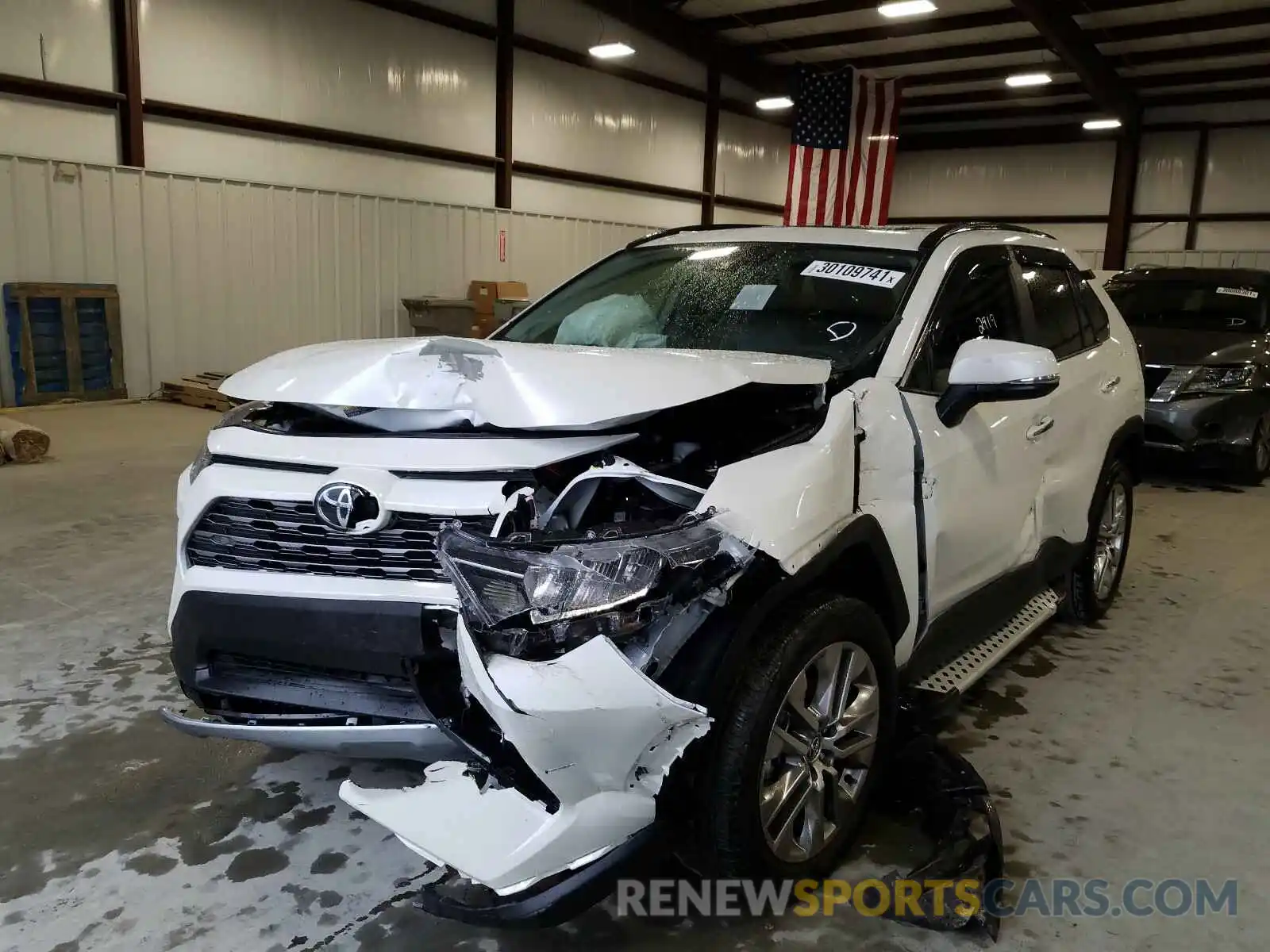 2 Photograph of a damaged car 2T3Y1RFV4LW091586 TOYOTA RAV4 2020