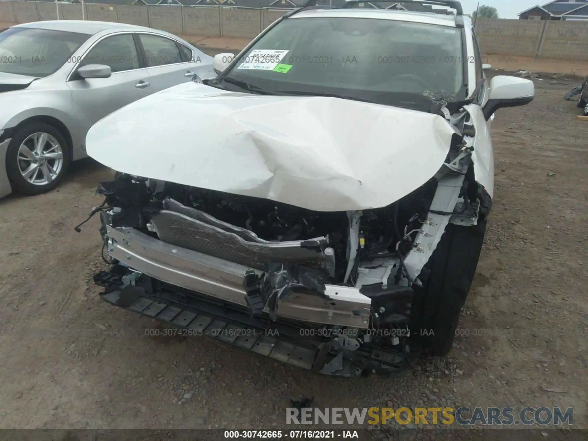 6 Photograph of a damaged car 2T3Y1RFV7LC052251 TOYOTA RAV4 2020