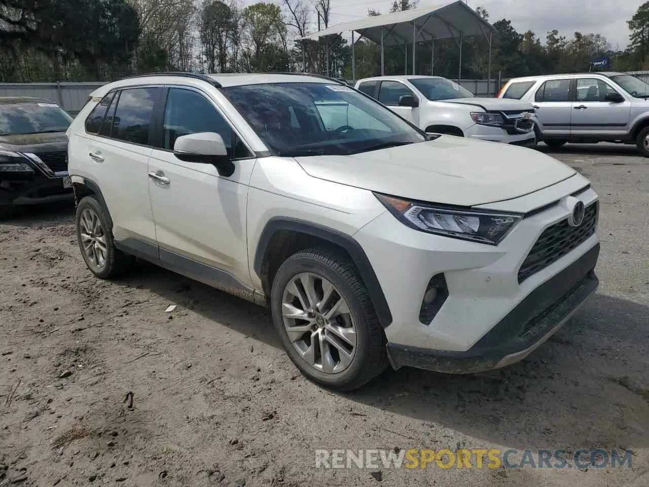 4 Photograph of a damaged car 2T3Y1RFV8LC058575 TOYOTA RAV4 2020