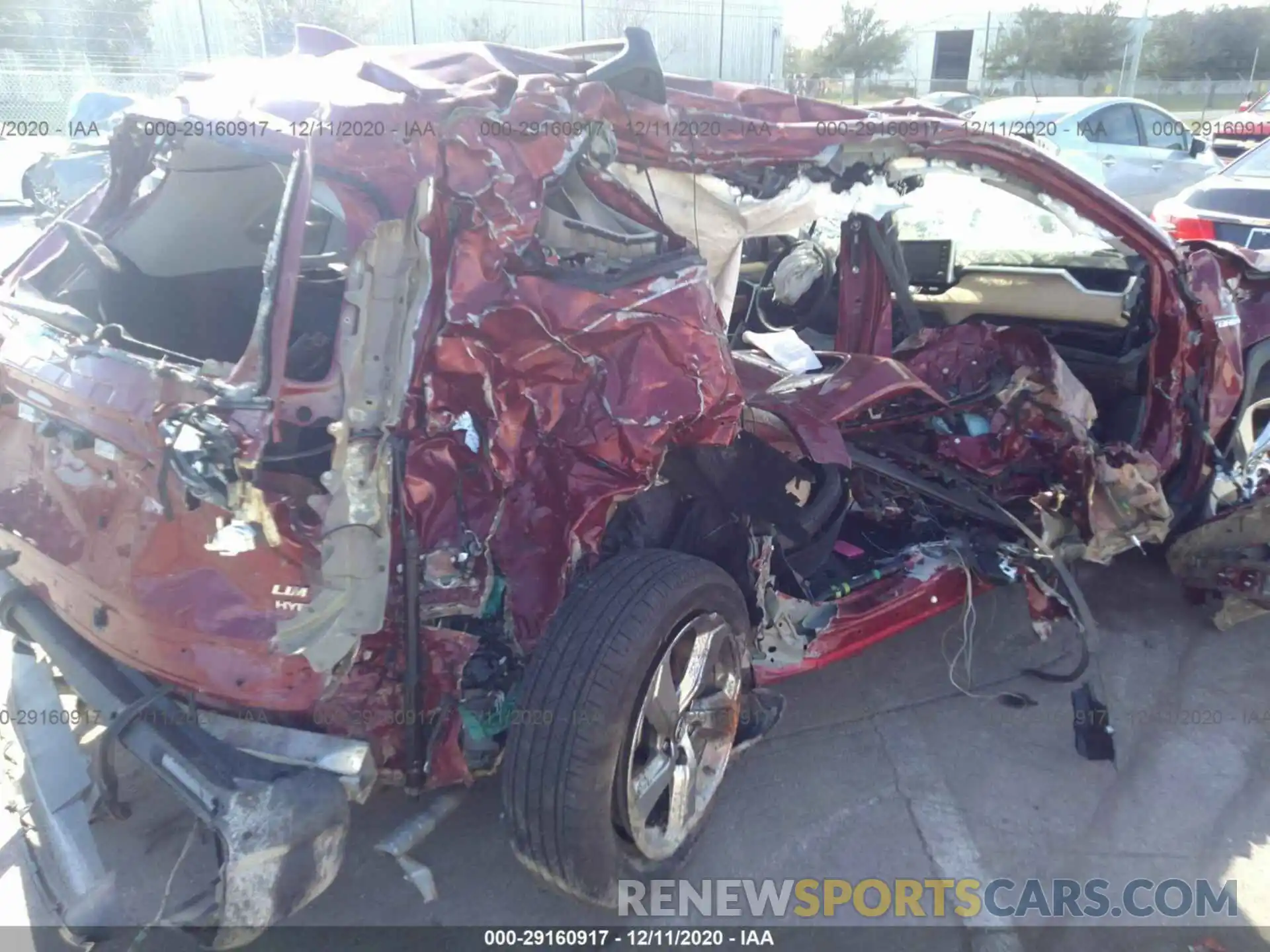 4 Photograph of a damaged car 4T3DWRFV7LU009074 TOYOTA RAV4 2020