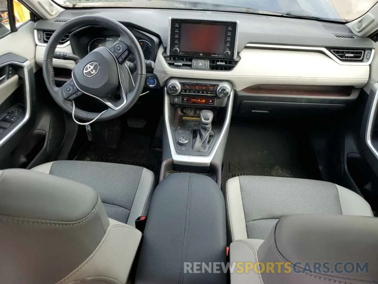 8 Photograph of a damaged car 4T3DWRFV8LU010251 TOYOTA RAV4 2020