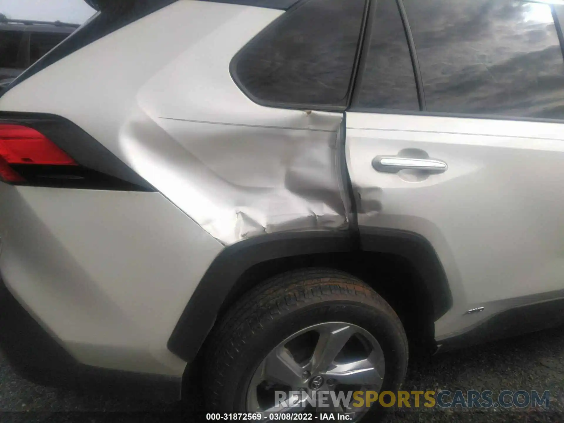 12 Photograph of a damaged car 4T3DWRFV9LU007794 TOYOTA RAV4 2020