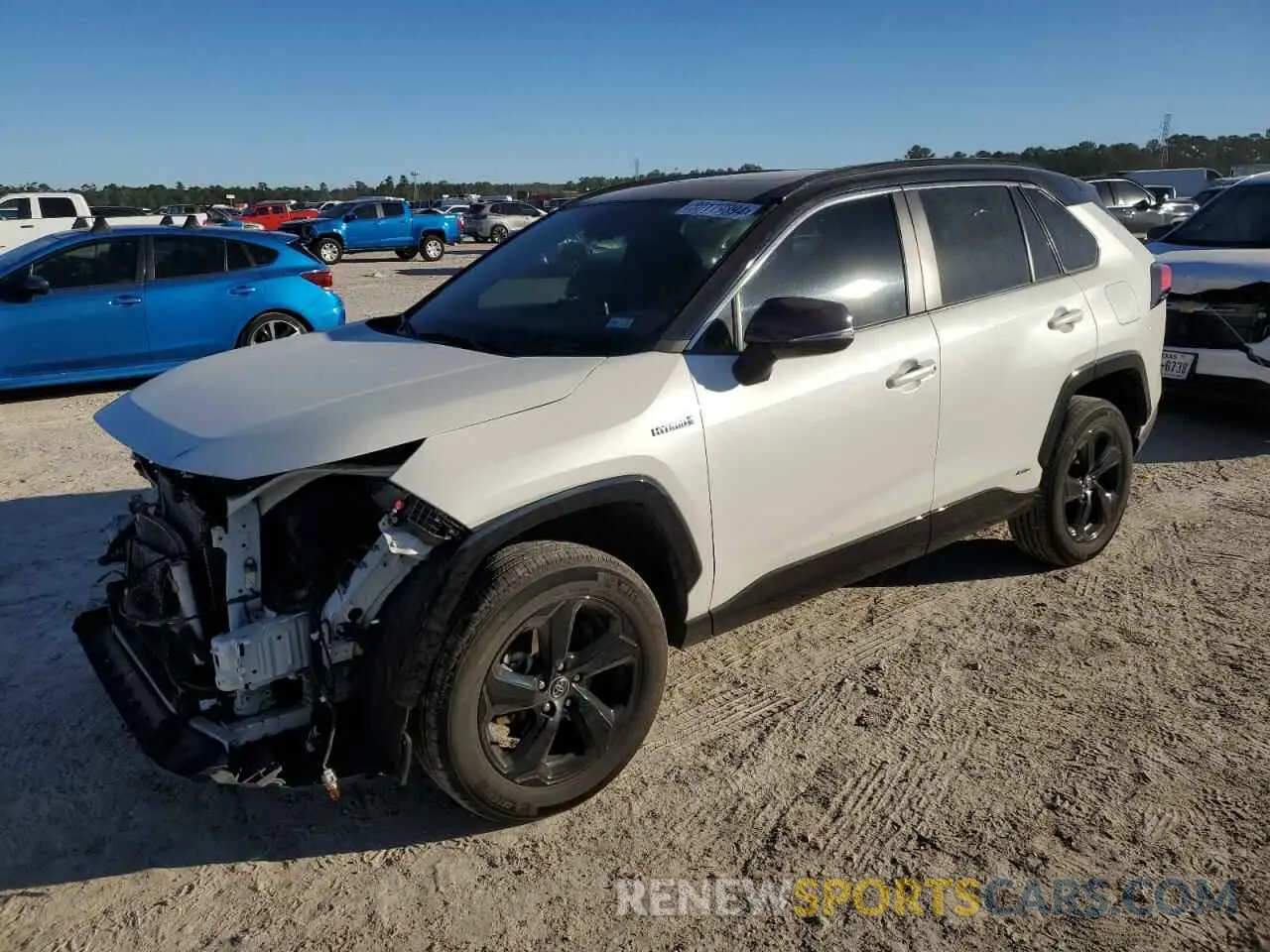 1 Photograph of a damaged car 4T3E6RFV1LU003646 TOYOTA RAV4 2020