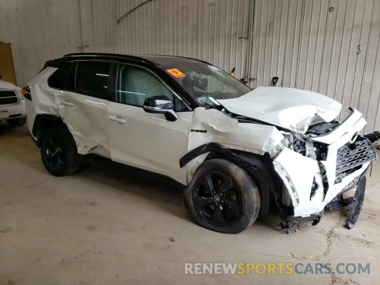4 Photograph of a damaged car 4T3EWRFV0LU005212 TOYOTA RAV4 2020