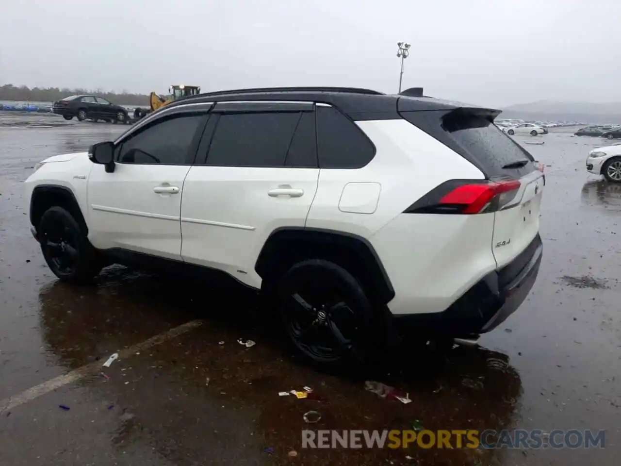 2 Photograph of a damaged car 4T3EWRFV0LU007834 TOYOTA RAV4 2020