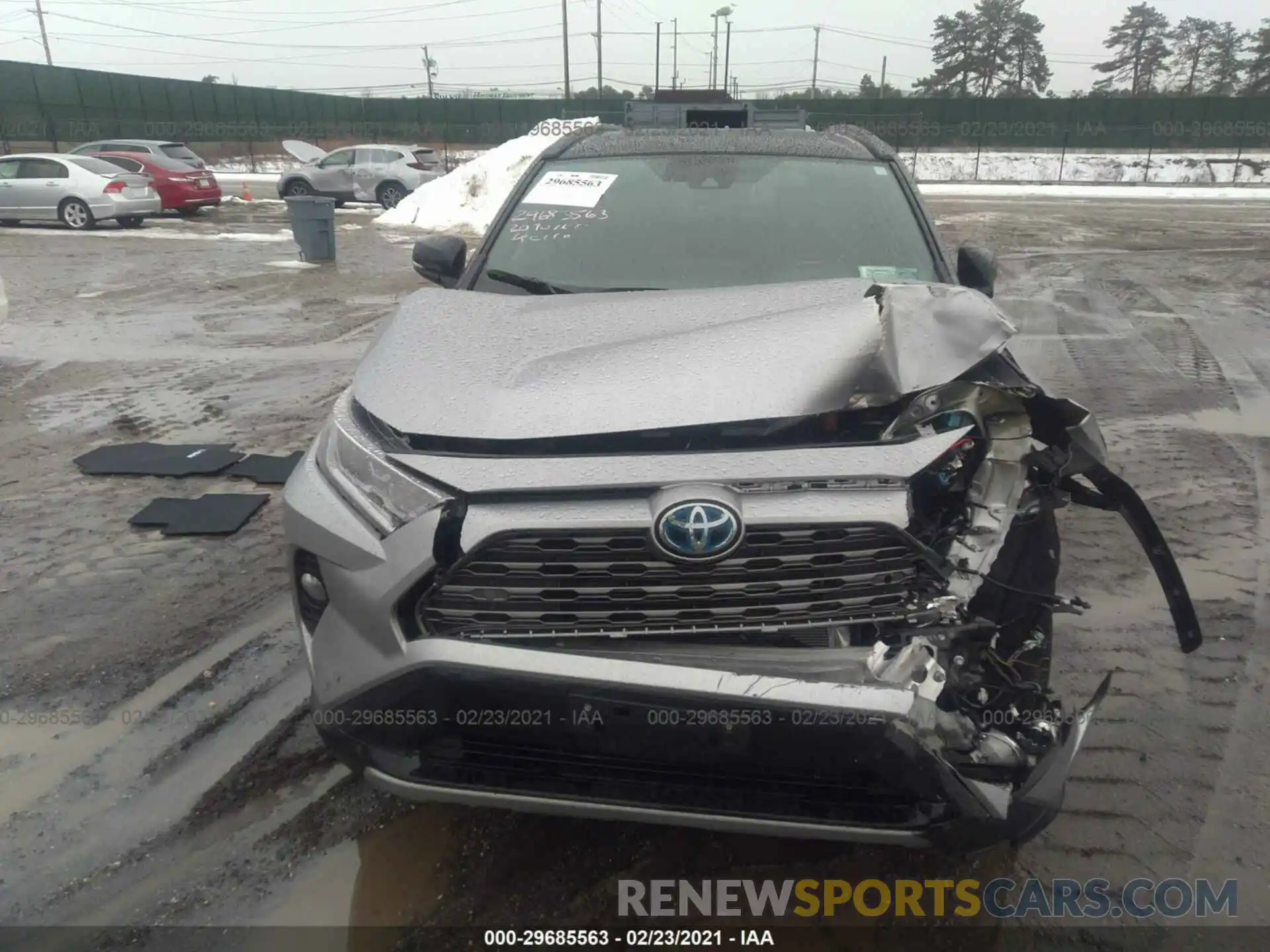 6 Photograph of a damaged car 4T3EWRFV0LU007980 TOYOTA RAV4 2020