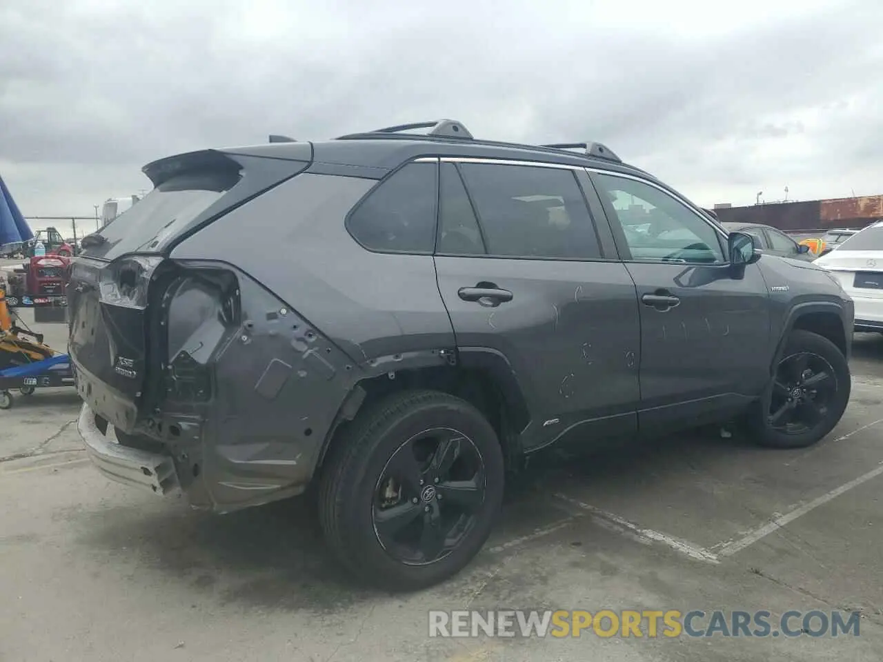 3 Photograph of a damaged car 4T3EWRFV2LU001971 TOYOTA RAV4 2020