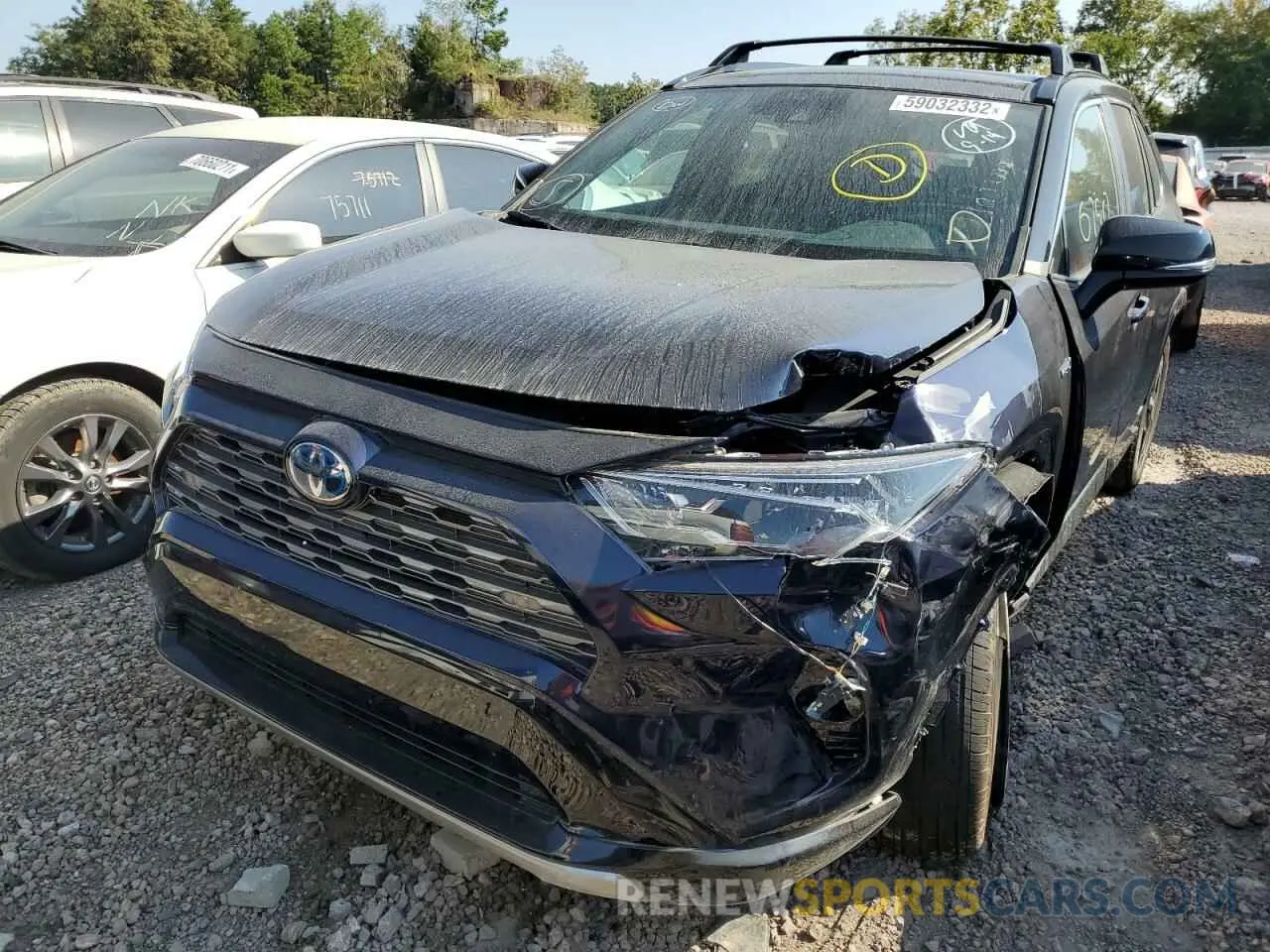 2 Photograph of a damaged car 4T3EWRFV5LU002080 TOYOTA RAV4 2020