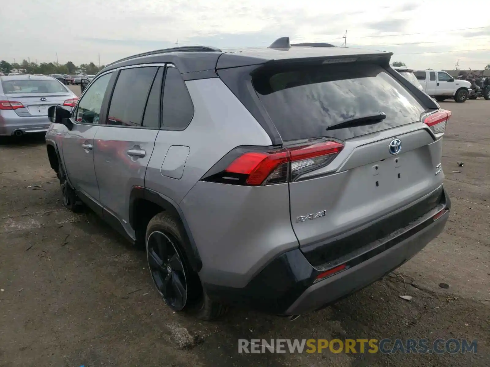 3 Photograph of a damaged car 4T3EWRFV5LU005951 TOYOTA RAV4 2020