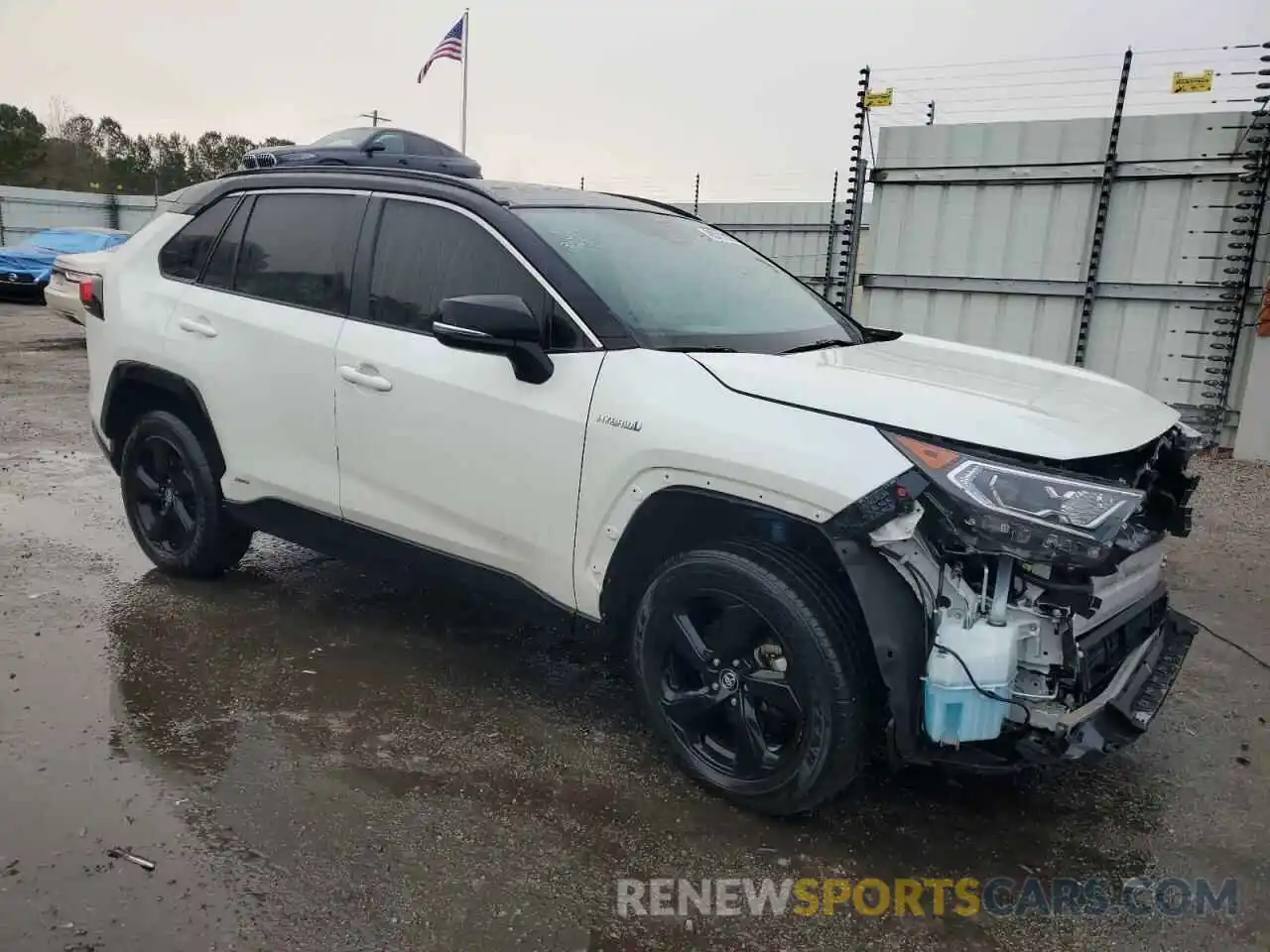 4 Photograph of a damaged car 4T3EWRFV6LU001911 TOYOTA RAV4 2020