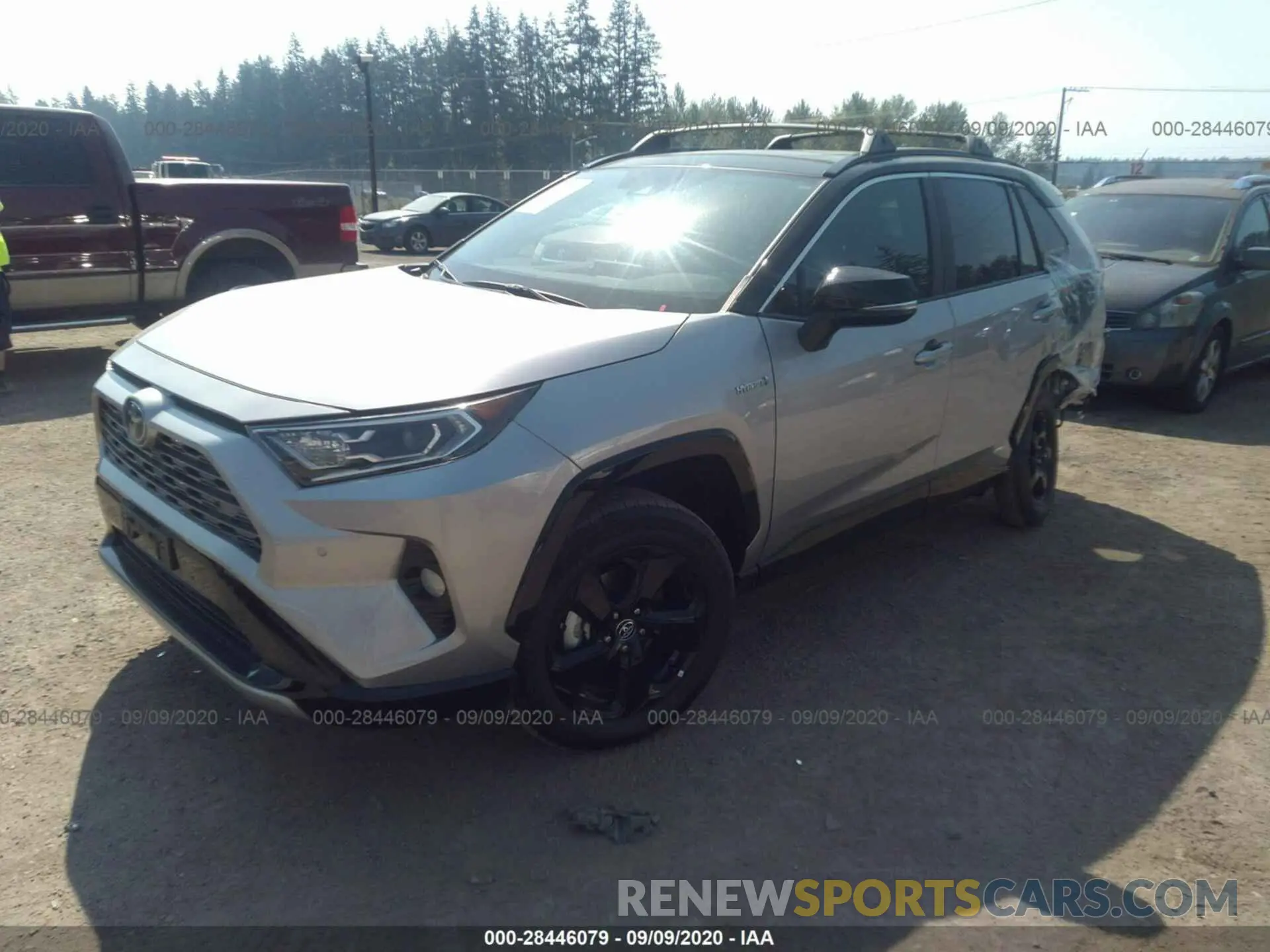2 Photograph of a damaged car 4T3EWRFV8LU004048 TOYOTA RAV4 2020
