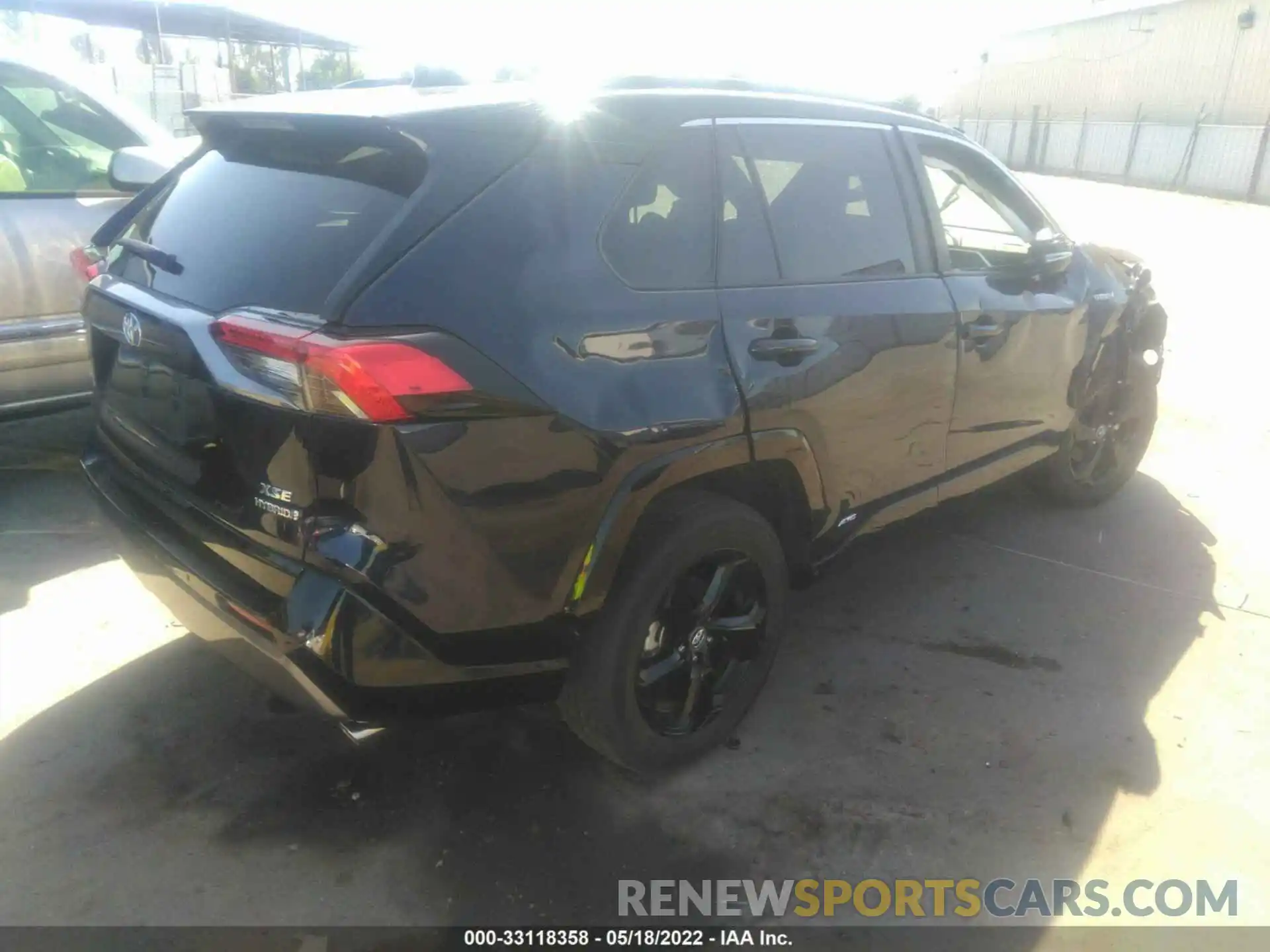 4 Photograph of a damaged car 4T3EWRFV8LU005670 TOYOTA RAV4 2020