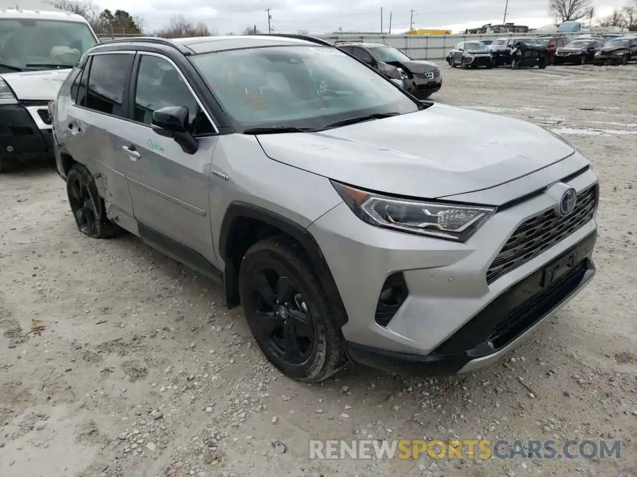 1 Photograph of a damaged car 4T3EWRFVXLU009588 TOYOTA RAV4 2020