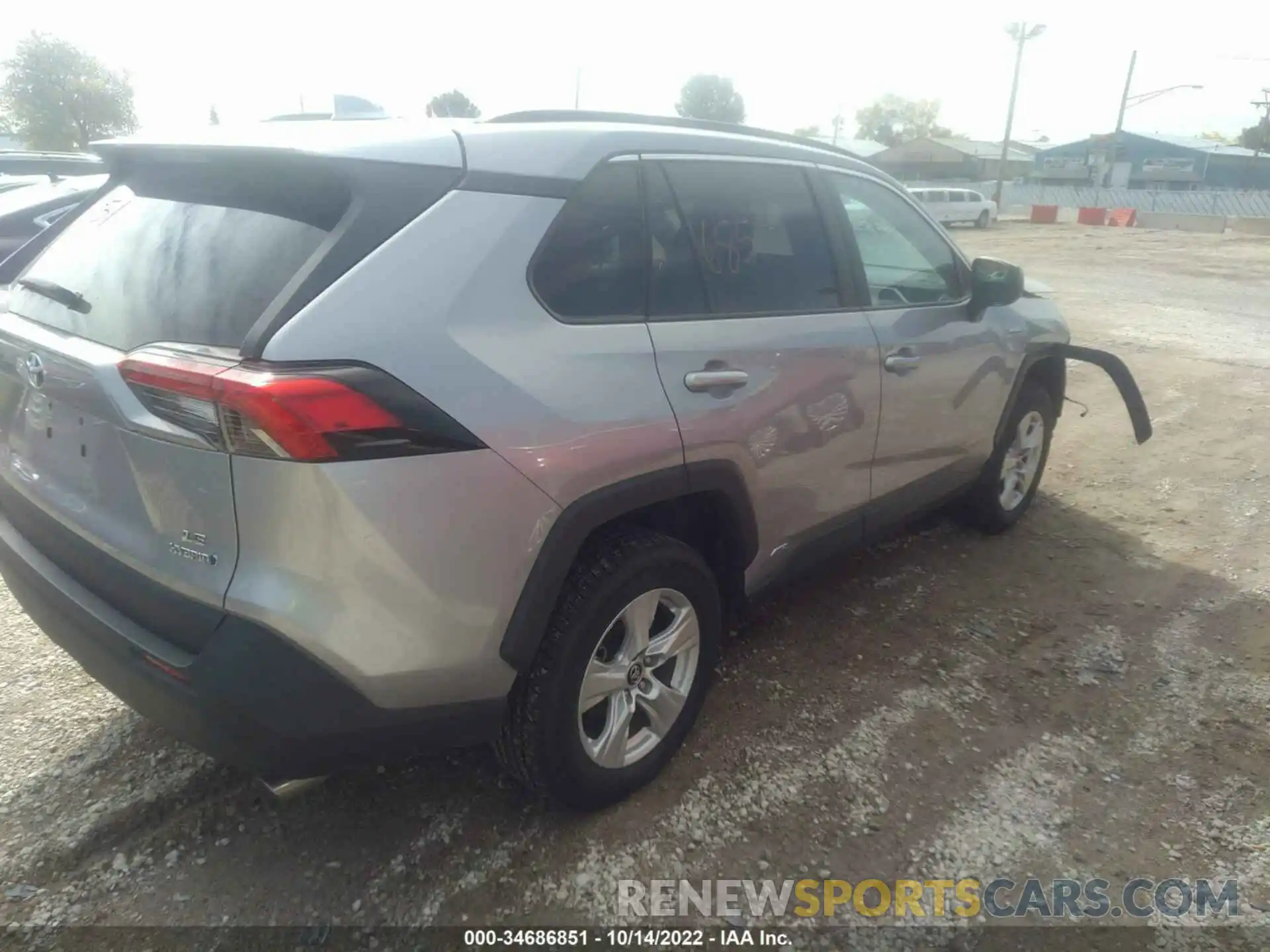 4 Photograph of a damaged car 4T3L6RFV0LU001832 TOYOTA RAV4 2020