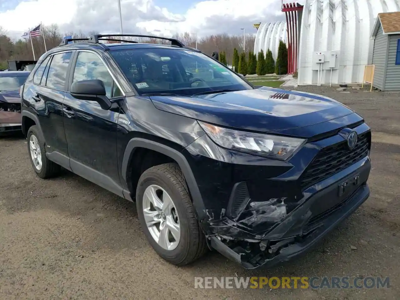 1 Photograph of a damaged car 4T3L6RFV5LU005195 TOYOTA RAV4 2020